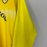 Shop 2002/03 LEEDS UNITED L/S AWAY SHIRT (L) NIKE, classic football shirts, vintage football shirts & retro soccer jerseys at Cult Kits
