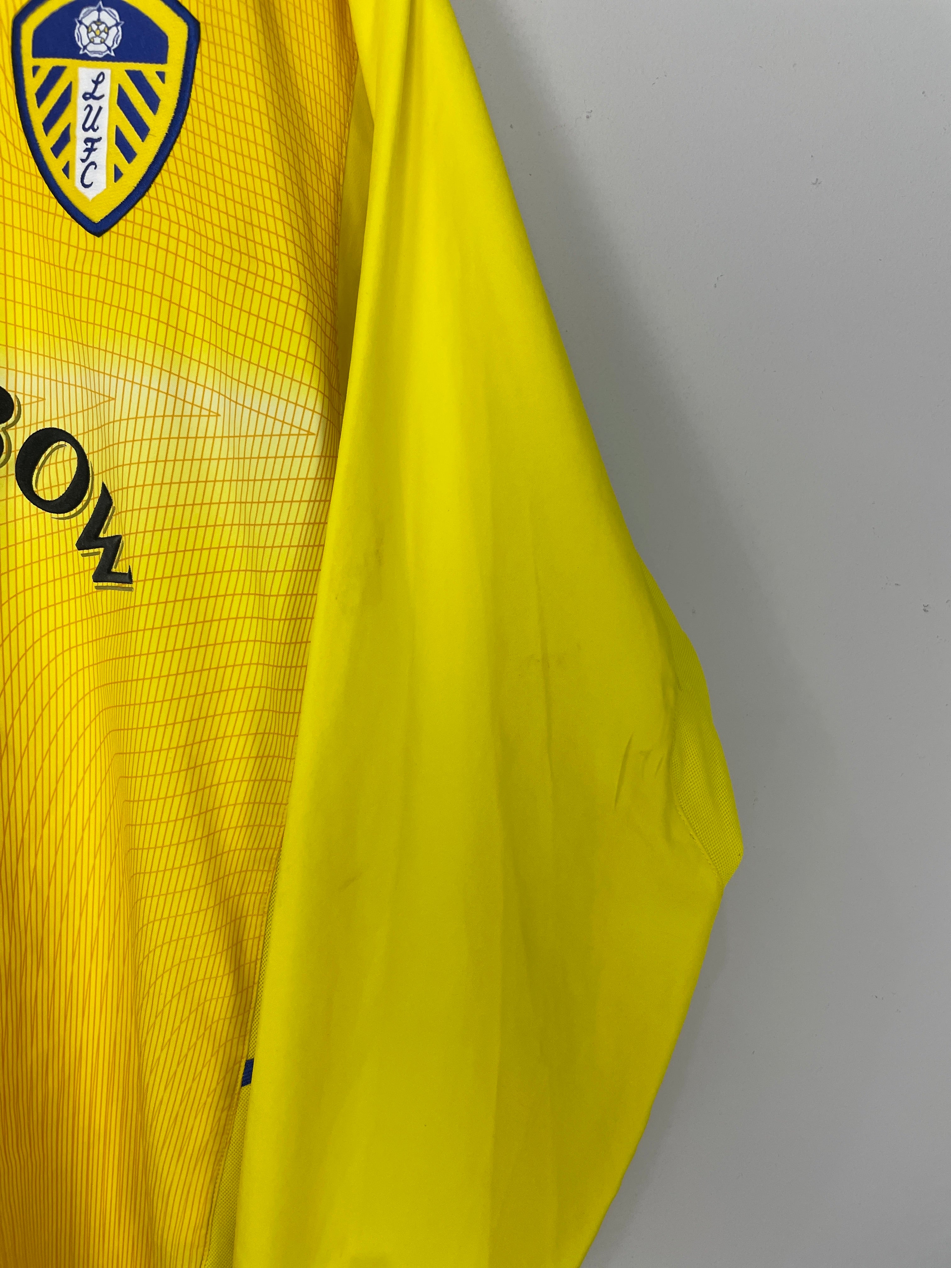 Shop 2002/03 LEEDS UNITED L/S AWAY SHIRT (L) NIKE, classic football shirts, vintage football shirts & retro soccer jerseys at Cult Kits
