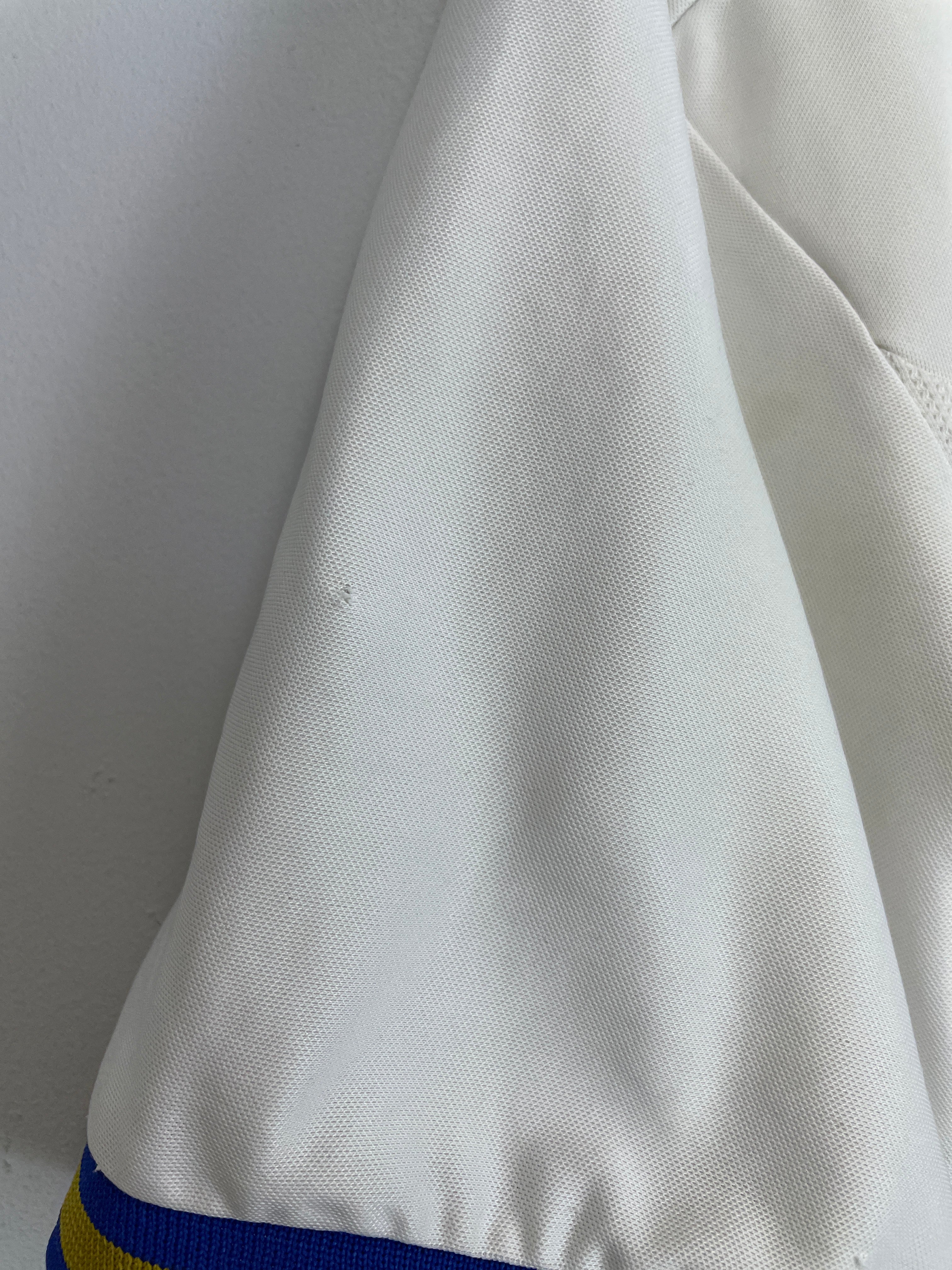 Shop 1996/98 ITALY ZOLA #21 AWAY SHIRT (M) NIKE, classic football shirts, vintage football shirts & retro soccer jerseys at Cult Kits