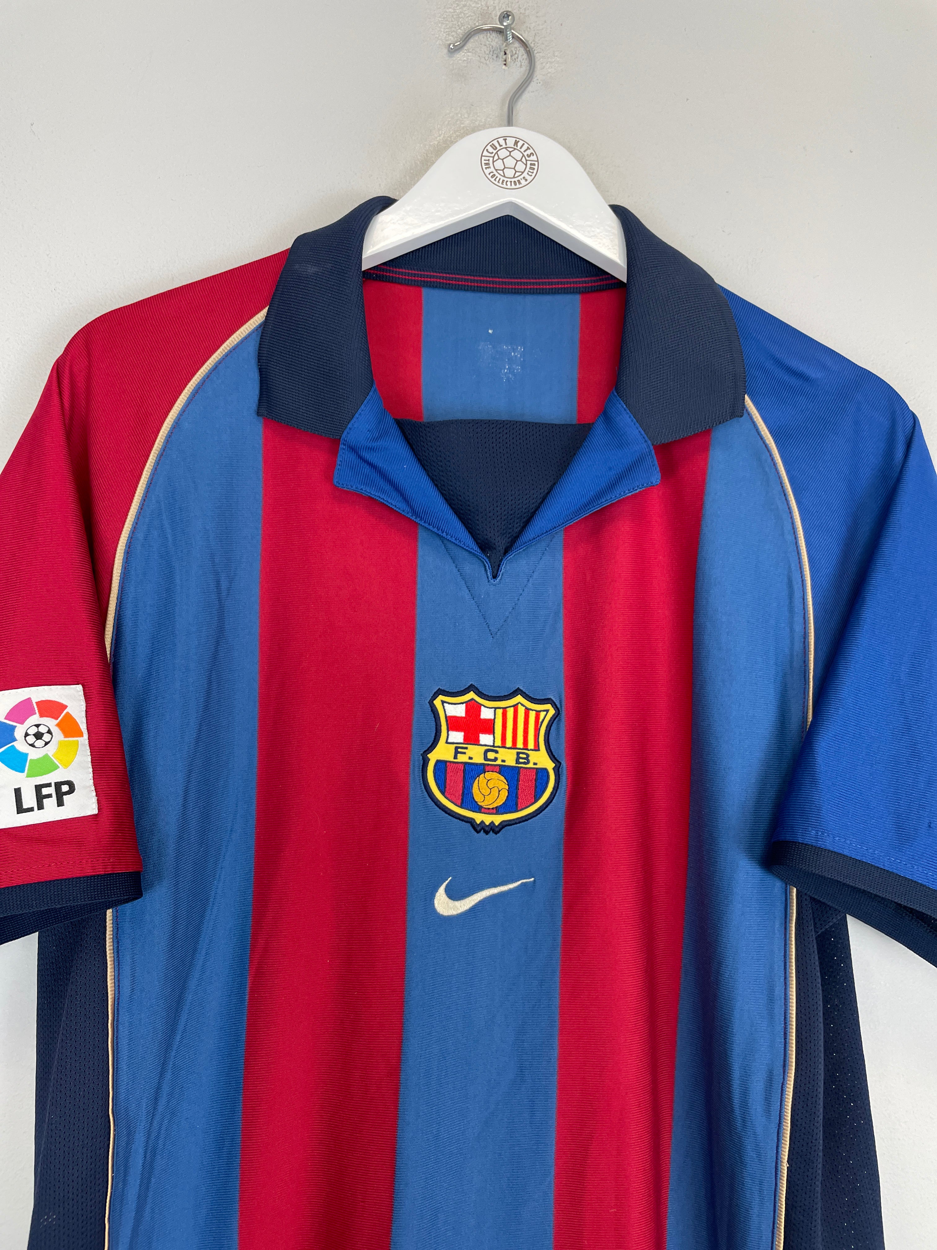 Shop 2001/02 BARCELONA KLUIVERT #9 HOME SHIRT (M) NIKE, classic football shirts, vintage football shirts & retro soccer jerseys at Cult Kits