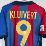 Shop 2001/02 BARCELONA KLUIVERT #9 HOME SHIRT (M) NIKE, classic football shirts, vintage football shirts & retro soccer jerseys at Cult Kits