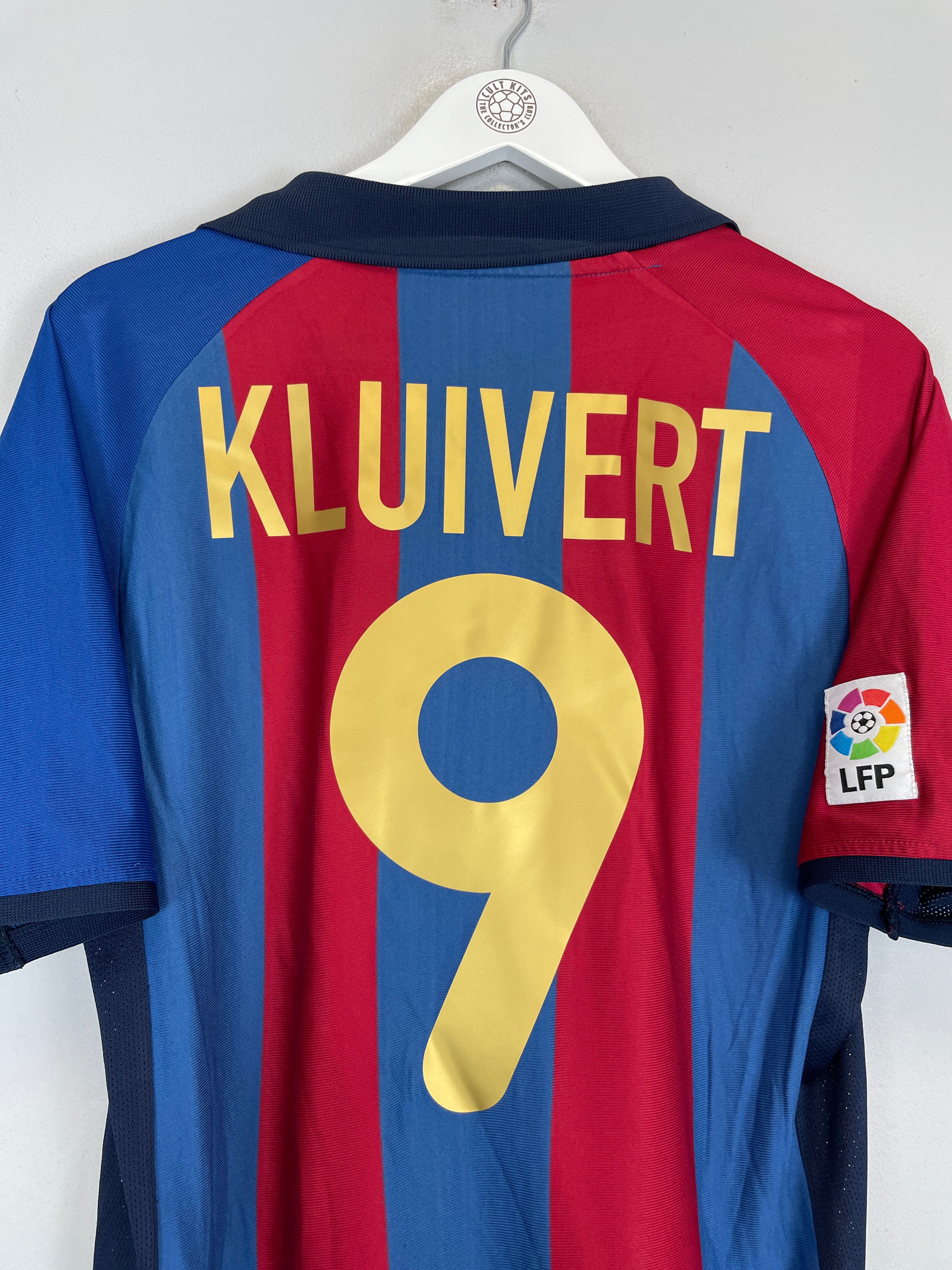 Shop 2001/02 BARCELONA KLUIVERT #9 HOME SHIRT (M) NIKE, classic football shirts, vintage football shirts & retro soccer jerseys at Cult Kits