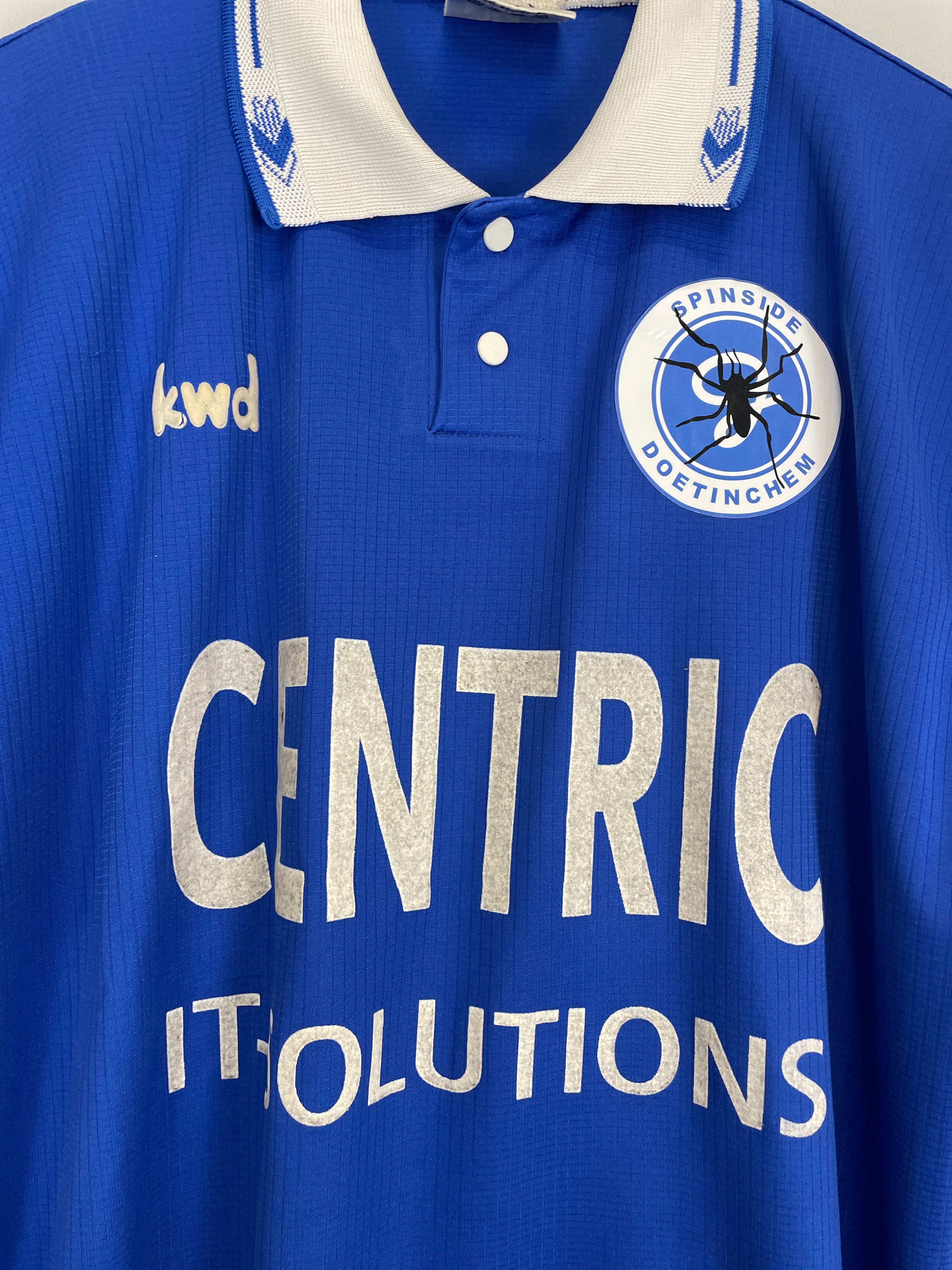 Shop 2000/01 SPINSIDE DOETINCHAM TRAINING SHIRT (XXL) KWD, classic football shirts, vintage football shirts & retro soccer jerseys at Cult Kits