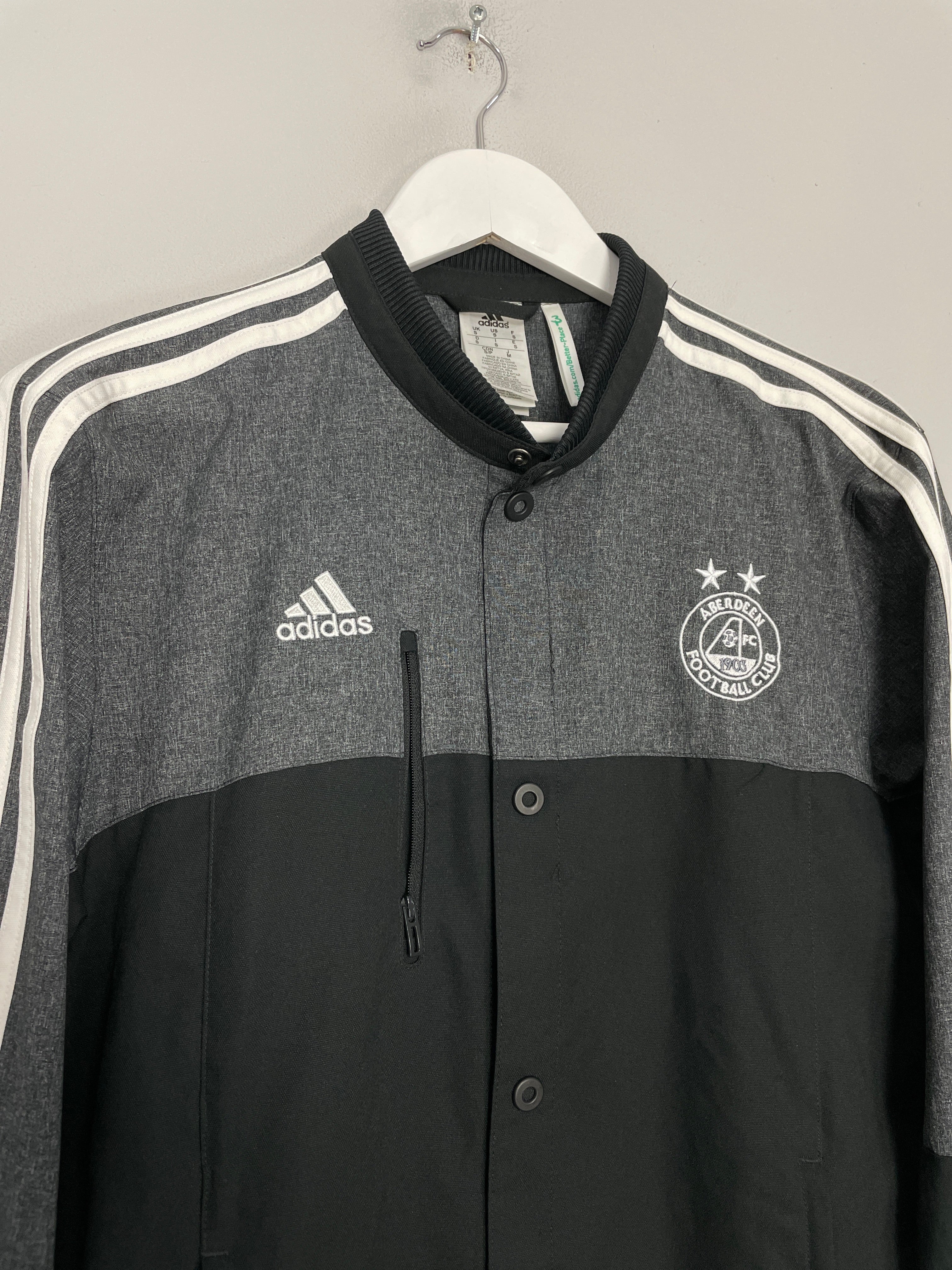 Shop 2015/16 ABERDEEN TRACK JACKET (S) ADIDAS, classic football shirts, vintage football shirts & retro soccer jerseys at Cult Kits