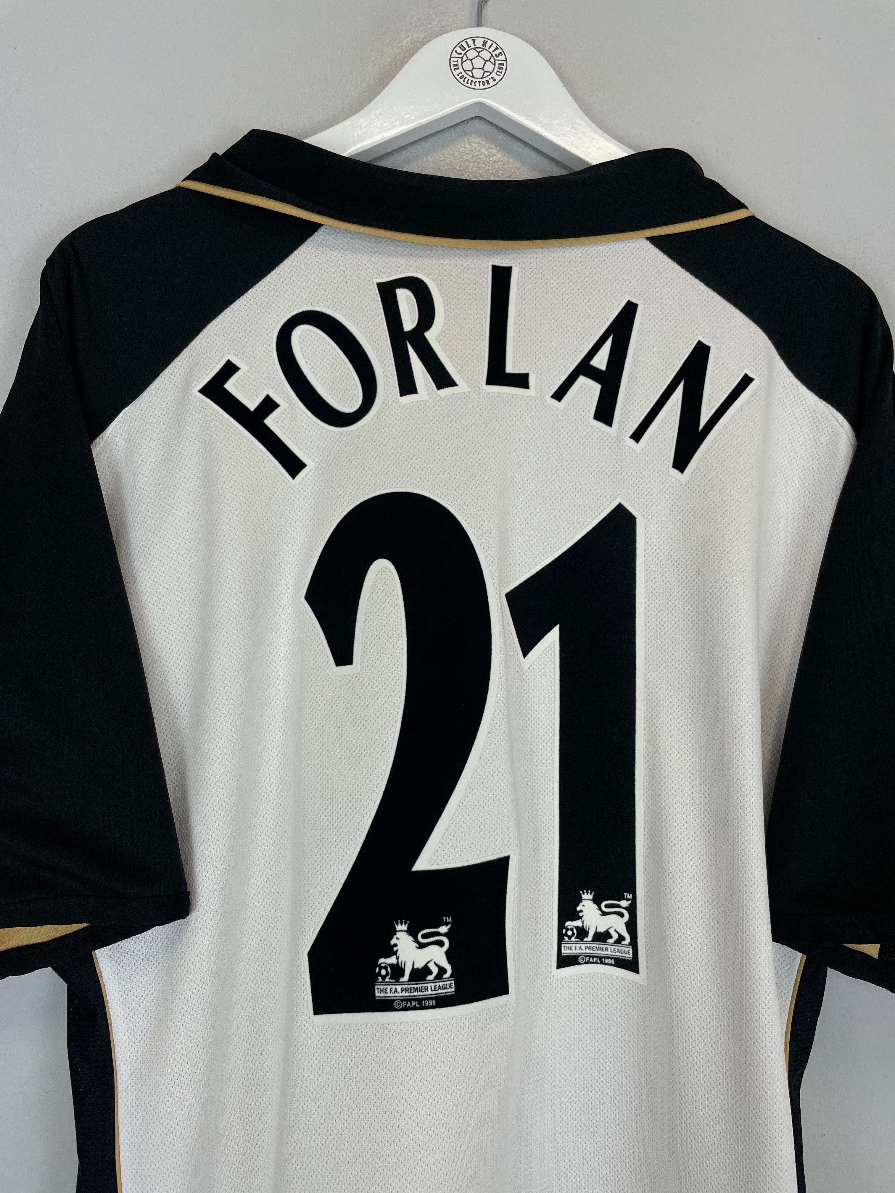 Shop 2001/02 MANCHESTER UNITED FORLAN #21 AWAY/THIRD *CENTENARY* SHIRT (XL) UMBRO, classic football shirts, vintage football shirts & retro soccer jerseys at Cult Kits
