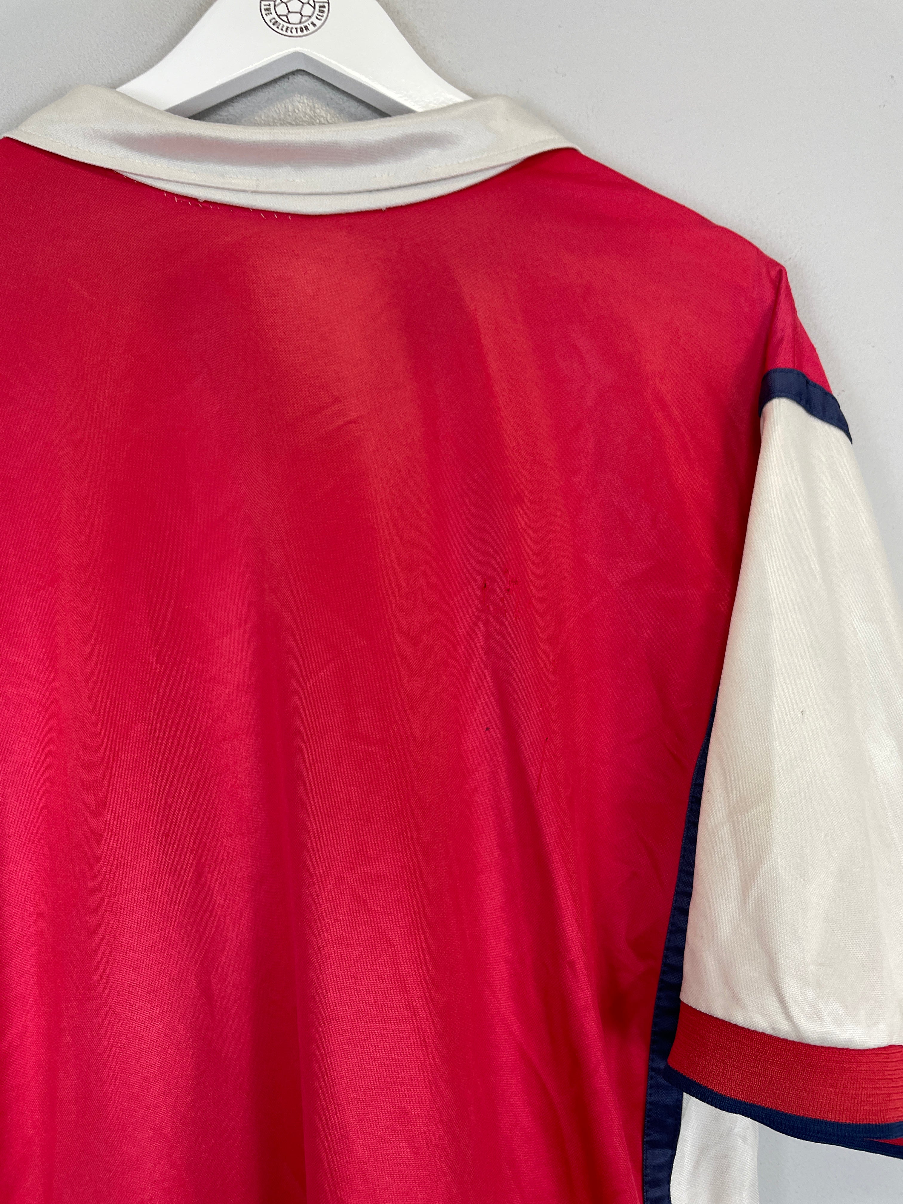 Shop 1998/99 ARSENAL HOME SHIRT (L) NIKE, classic football shirts, vintage football shirts & retro soccer jerseys at Cult Kits