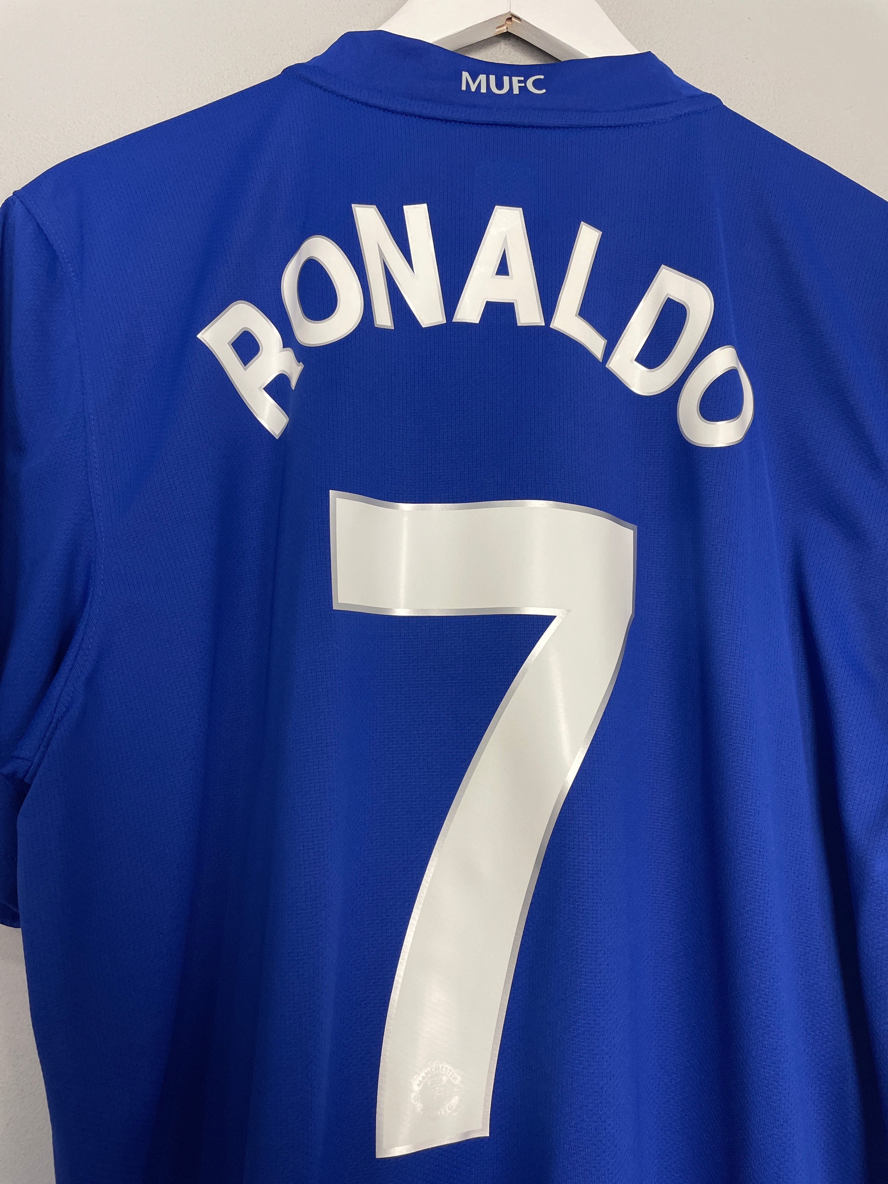 Shop 2008/09 MANCHESTER UNITED RONALDO #7 *40 YEAR* THIRD SHIRT (L) NIKE, classic football shirts, vintage football shirts & retro soccer jerseys at Cult Kits
