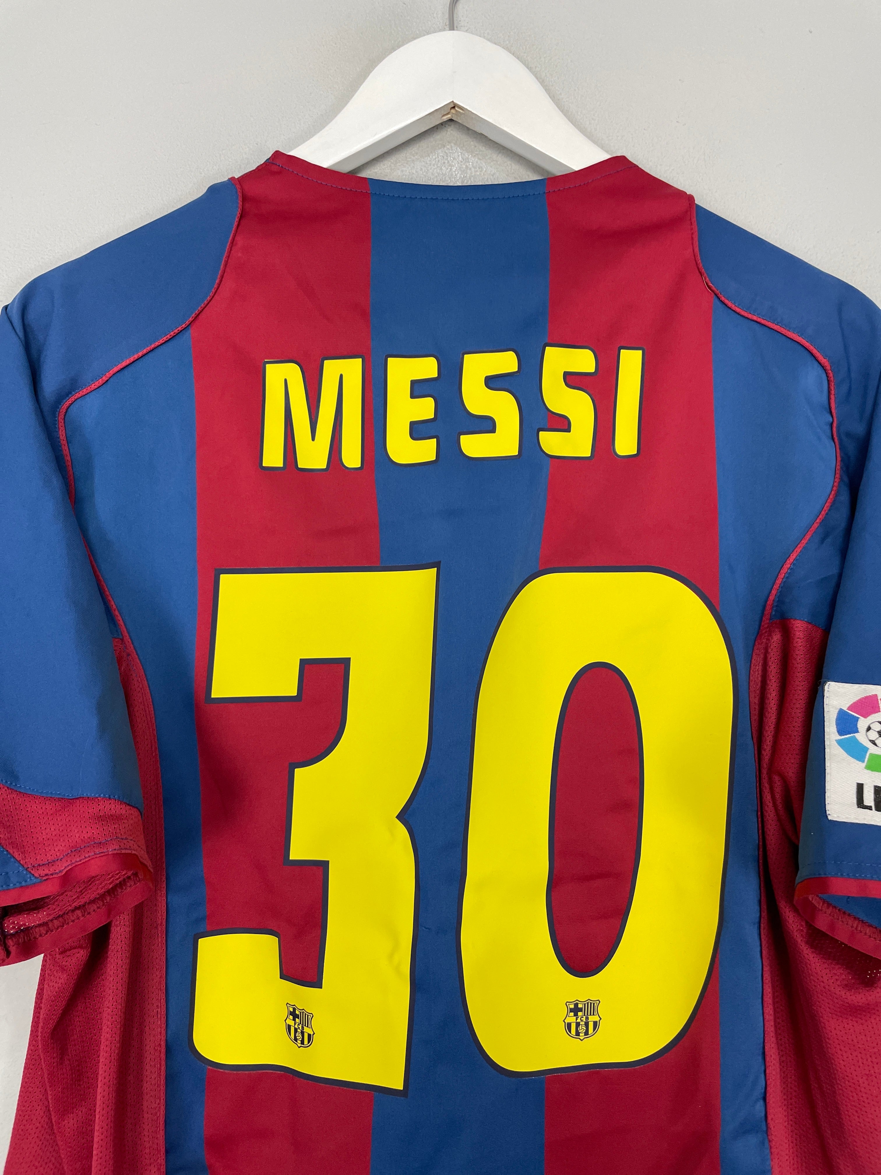 Shop 2004/05 BARCELONA MESSI #30 HOME SHIRT (M) NIKE, classic football shirts, vintage football shirts & retro soccer jerseys at Cult Kits