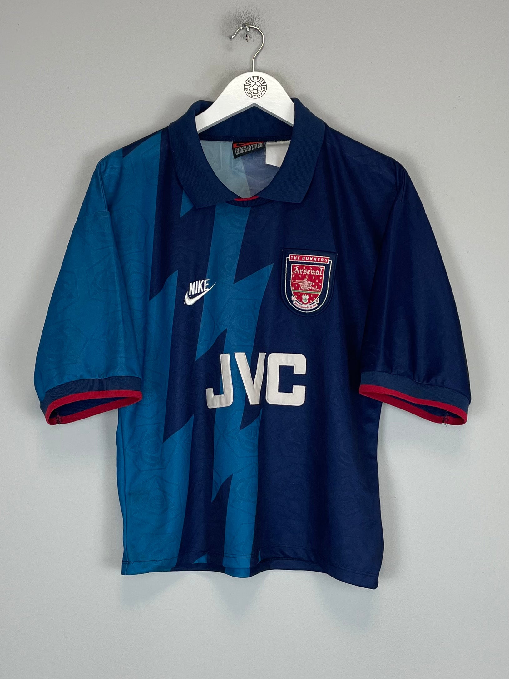 Shop 1995/96 ARSENAL *CROPPED* AWAY SHIRT (XL) NIKE, classic football shirts, vintage football shirts & retro soccer jerseys at Cult Kits