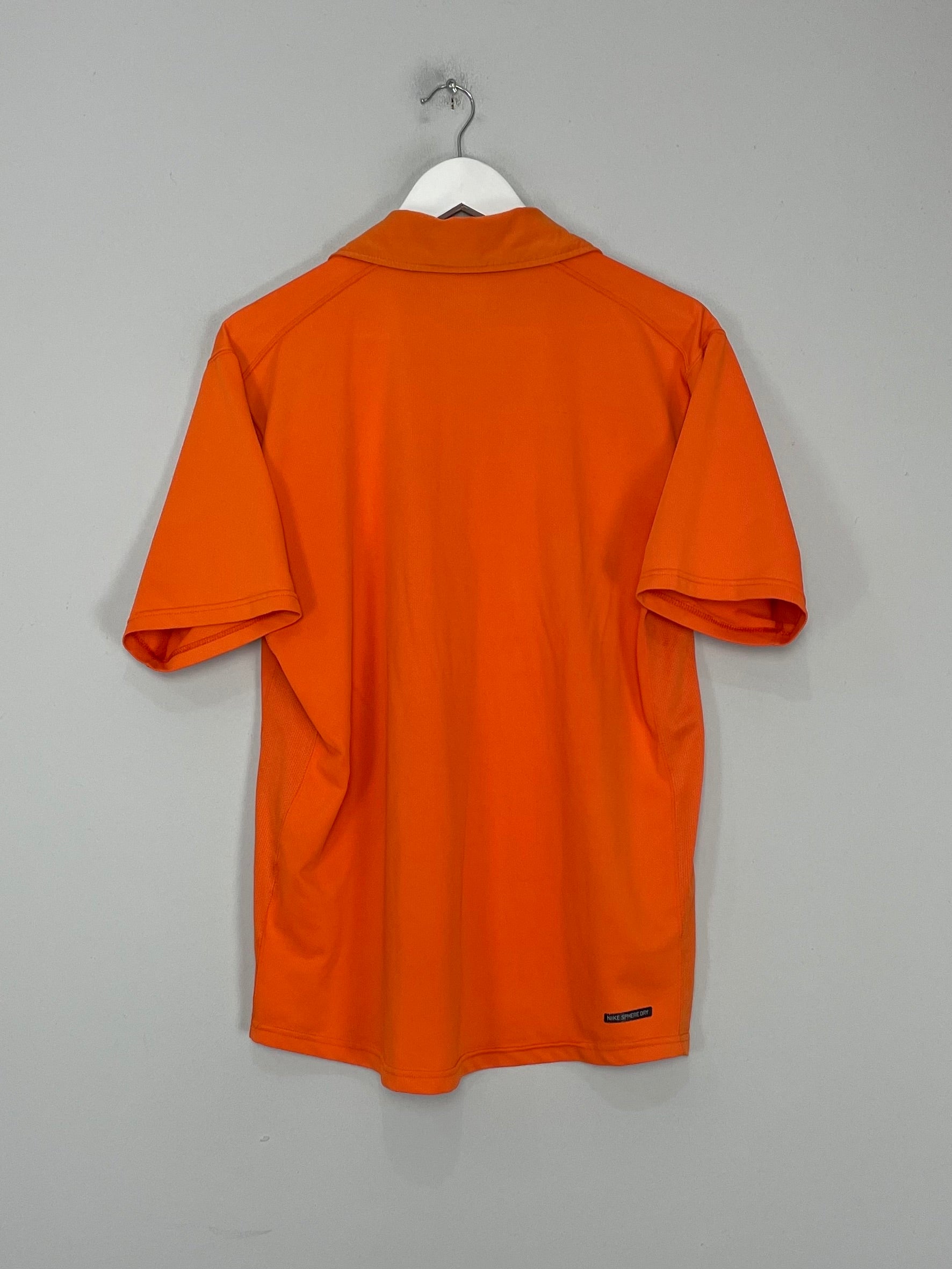 Shop 2006/08 NETHERLANDS HOME SHIRT (M) NIKE, classic football shirts, vintage football shirts & retro soccer jerseys at Cult Kits