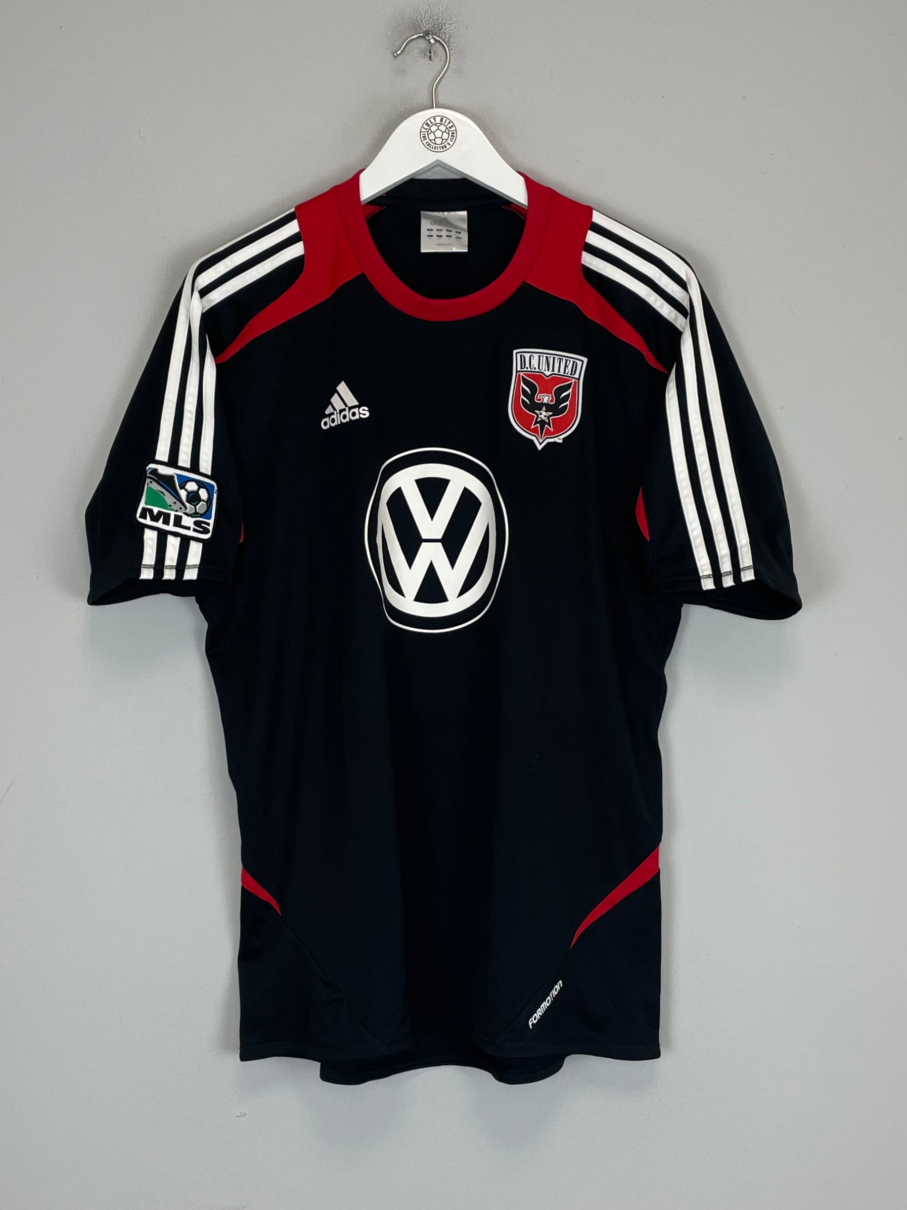Shop 2010/11 DC UNITED HOME SHIRT (M) ADIDAS, classic football shirts, vintage football shirts & retro soccer jerseys at Cult Kits