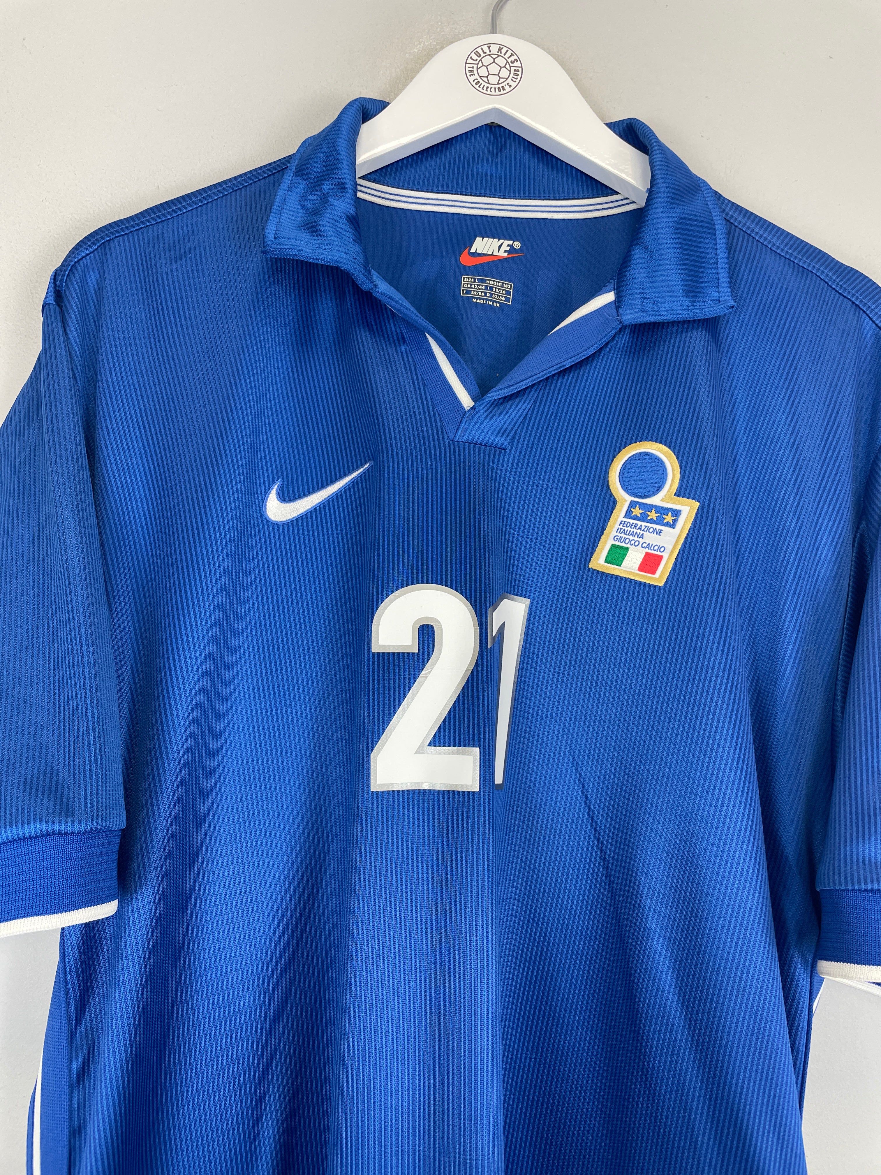 Shop 1997/98 ITALY VIERI #21 HOME SHIRT (L) NIKE, classic football shirts, vintage football shirts & retro soccer jerseys at Cult Kits