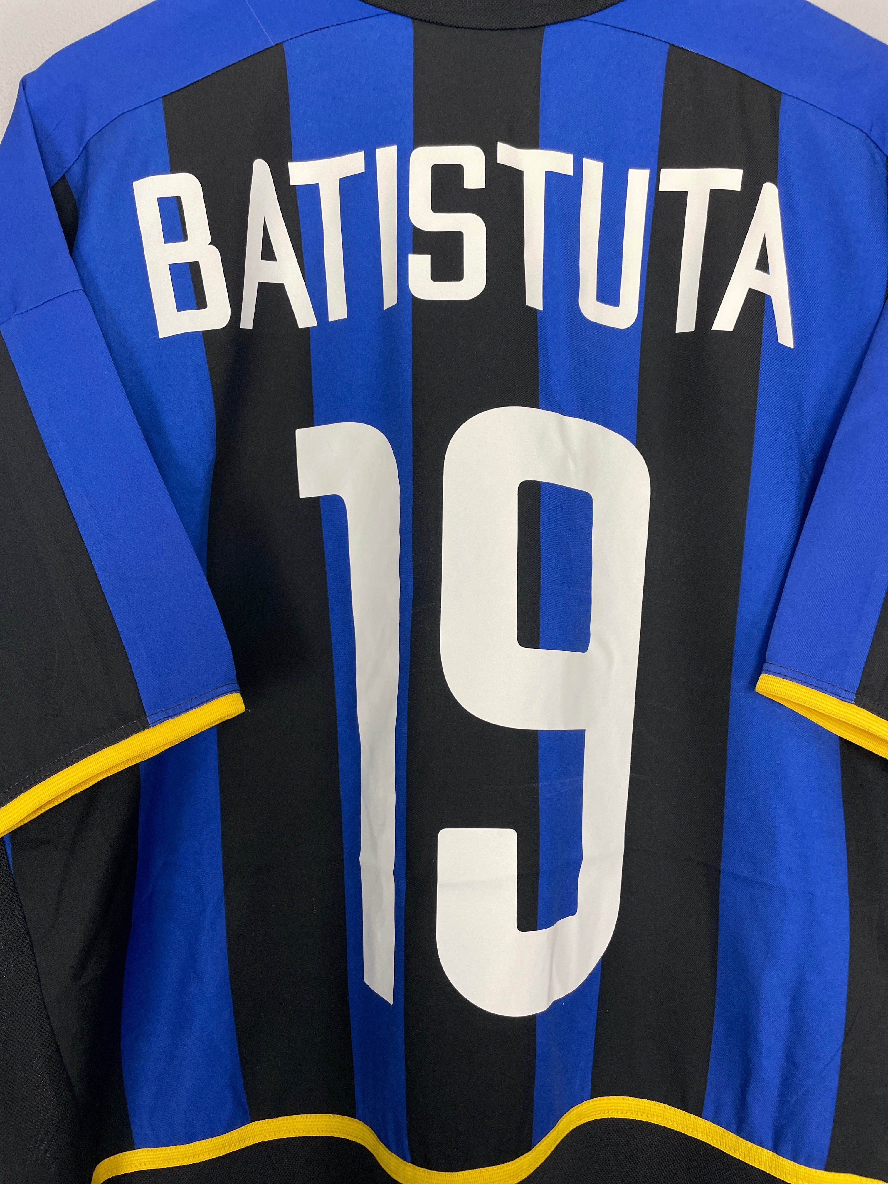 Shop 2002/03 INTER MILAN BATISTUTA #19 HOME SHIRT (XL) NIKE, classic football shirts, vintage football shirts & retro soccer jerseys at Cult Kits
