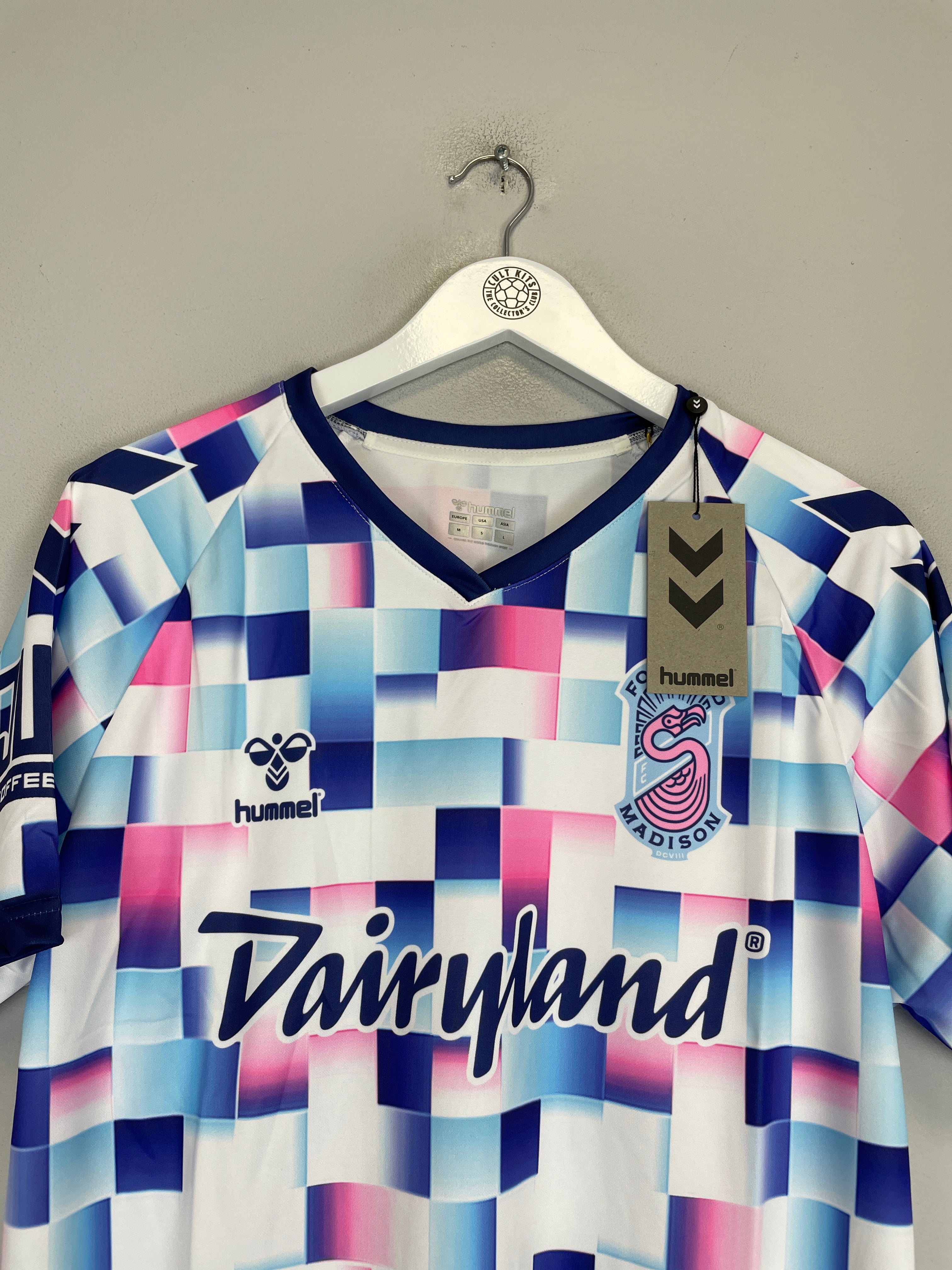 Shop 2021 FORWARD MADISON *BNWT* SPECIAL EDITION SHIRT (M) HUMMEL, classic football shirts, vintage football shirts & retro soccer jerseys at Cult Kits