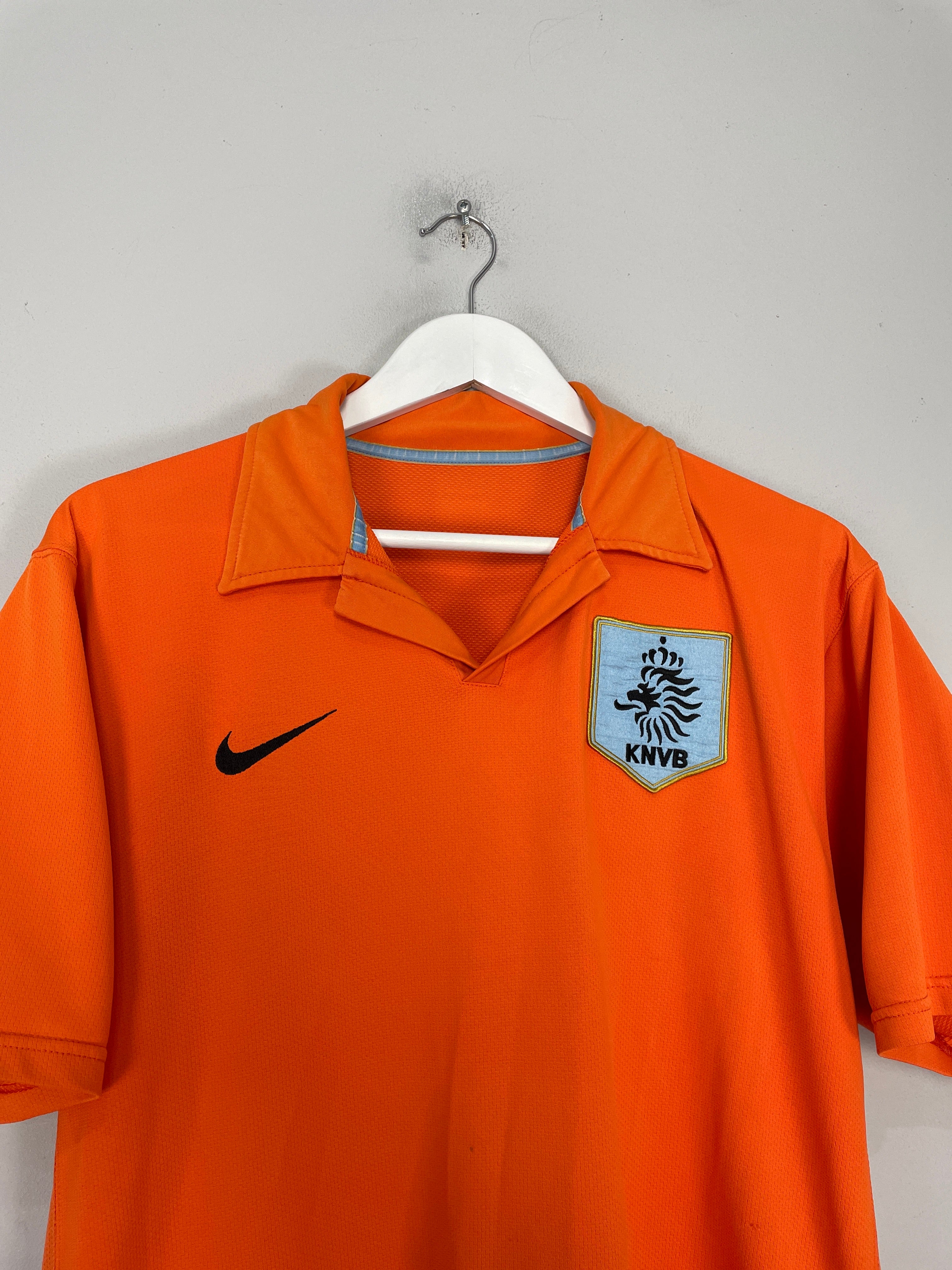 Shop 2006/08 NETHERLANDS HOME SHIRT (M) NIKE, classic football shirts, vintage football shirts & retro soccer jerseys at Cult Kits