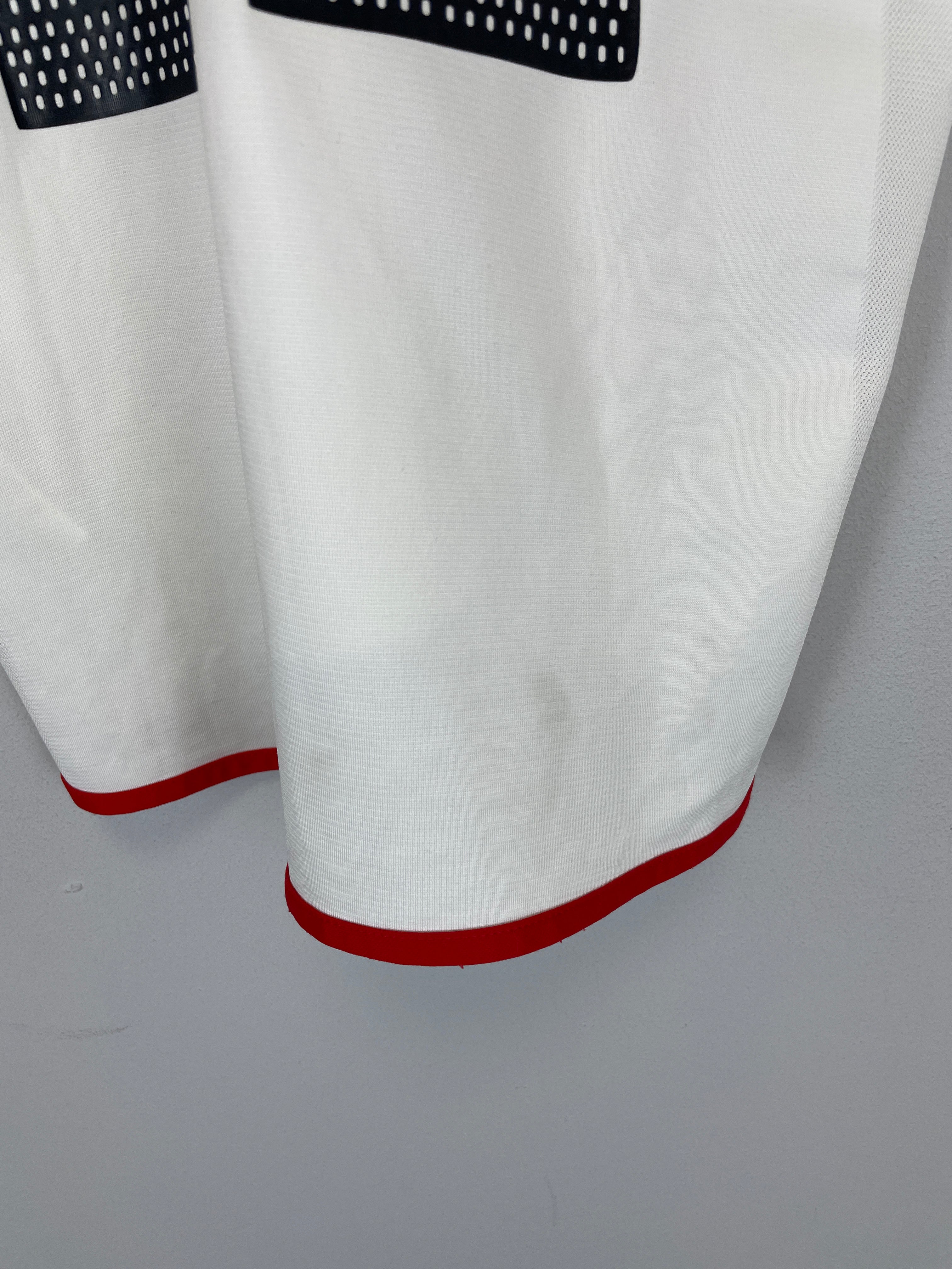 Shop 2003/04 AC MILAN KAKA #22 C/L AWAY SHIRT (M) ADIDAS, classic football shirts, vintage football shirts & retro soccer jerseys at Cult Kits