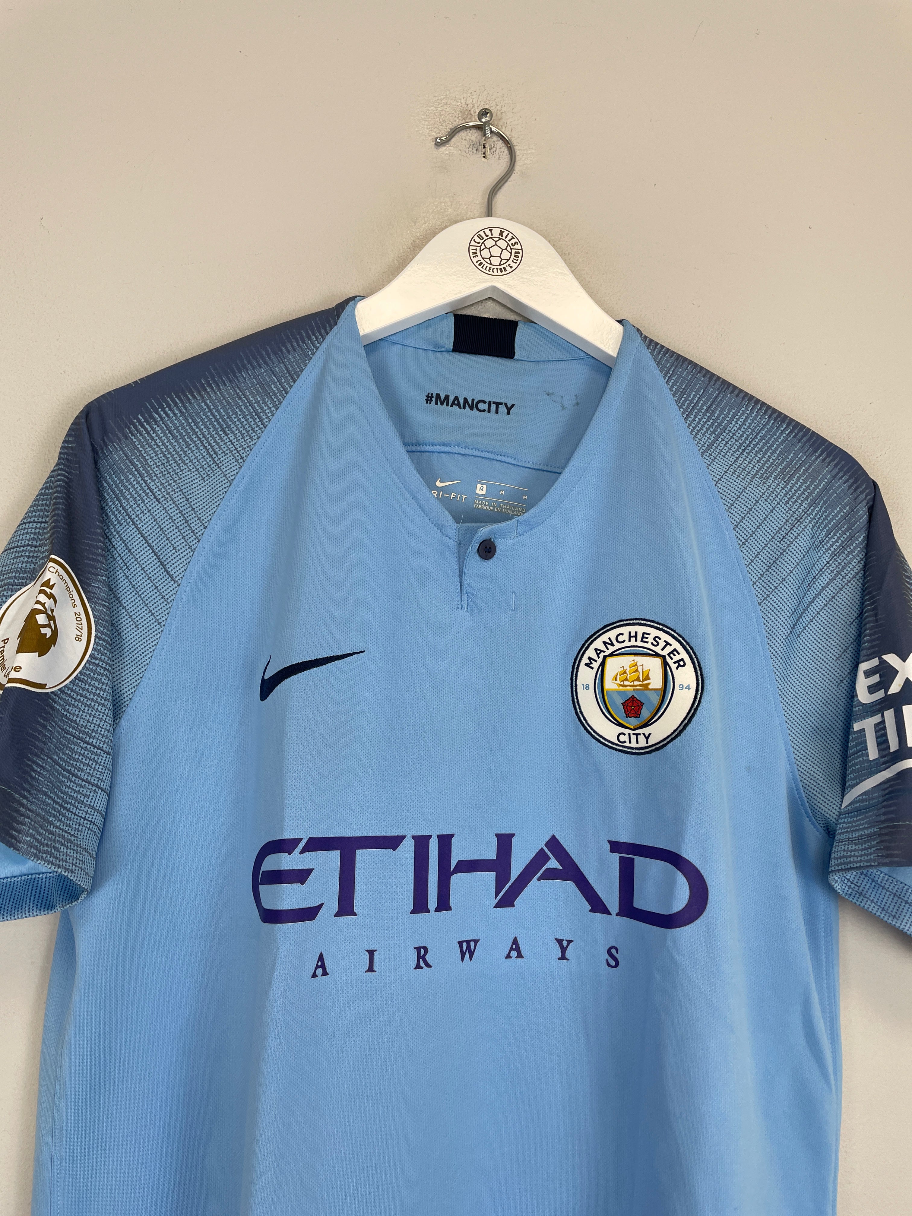Shop 2018/19 MANCHESTER CITY AGUERO #10 HOME SHIRT (M) NIKE, classic football shirts, vintage football shirts & retro soccer jerseys at Cult Kits