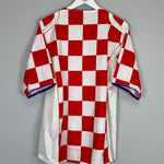 Shop 2004/06 CROATIA HOME SHIRT (XL) NIKE, classic football shirts, vintage football shirts & retro soccer jerseys at Cult Kits