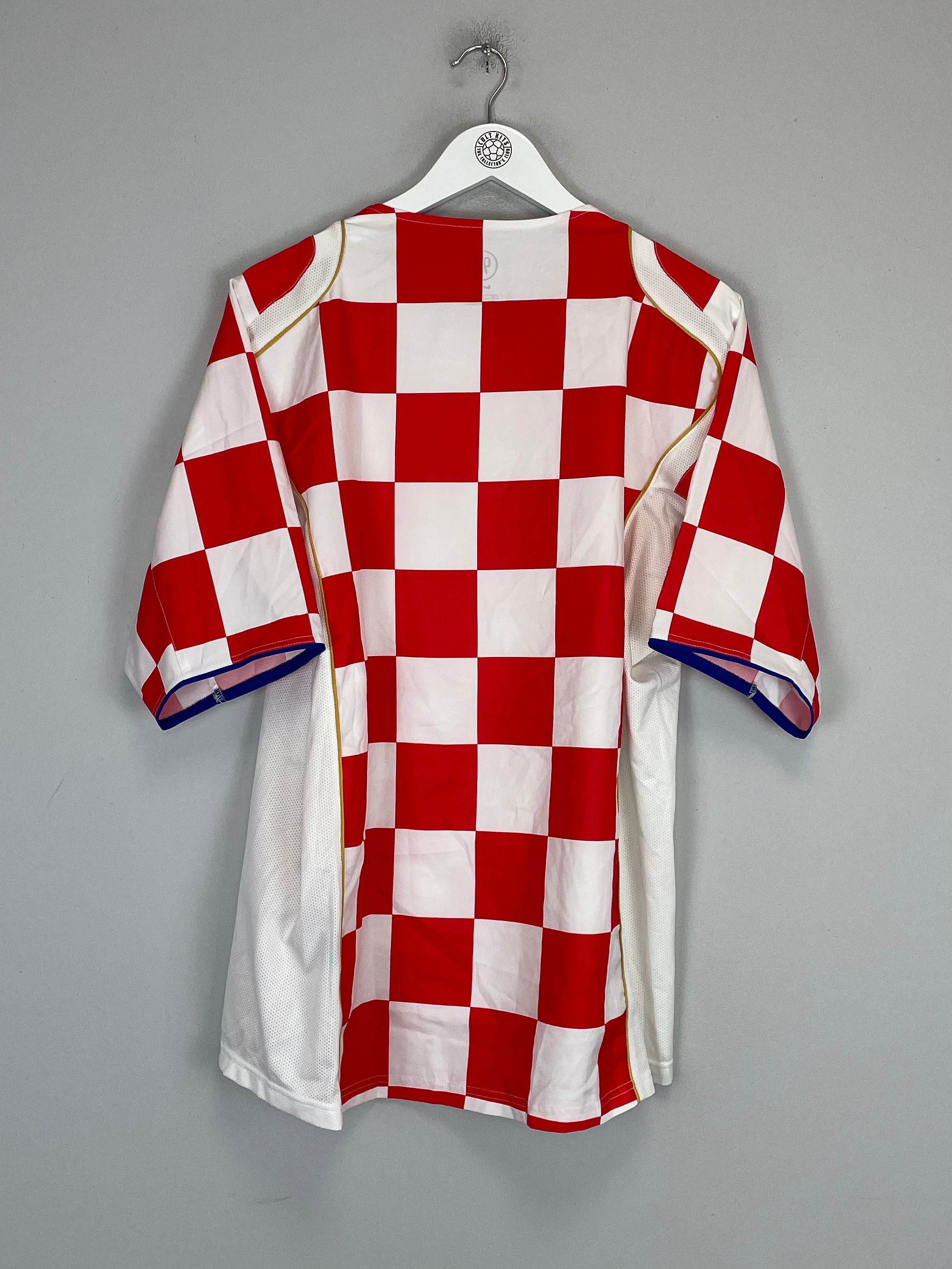 Shop 2004/06 CROATIA HOME SHIRT (XL) NIKE, classic football shirts, vintage football shirts & retro soccer jerseys at Cult Kits