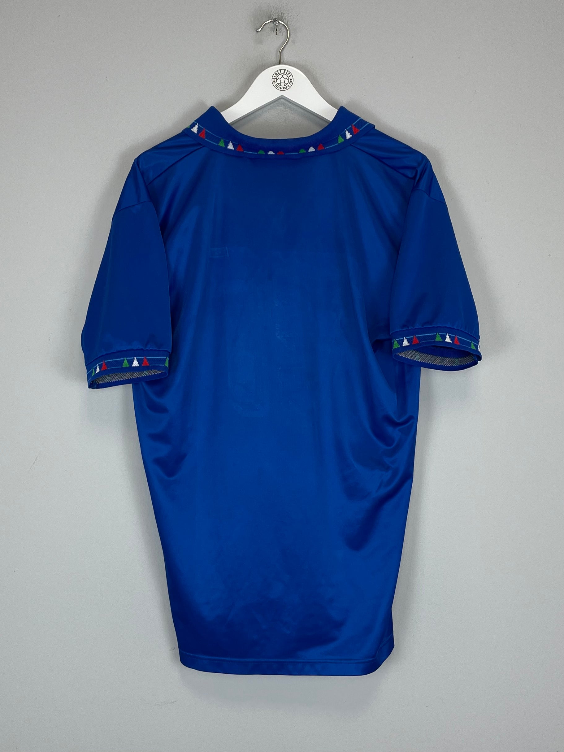 Shop 1992/93 ITALY HOME SHIRT (XL) DIADORA, classic football shirts, vintage football shirts & retro soccer jerseys at Cult Kits