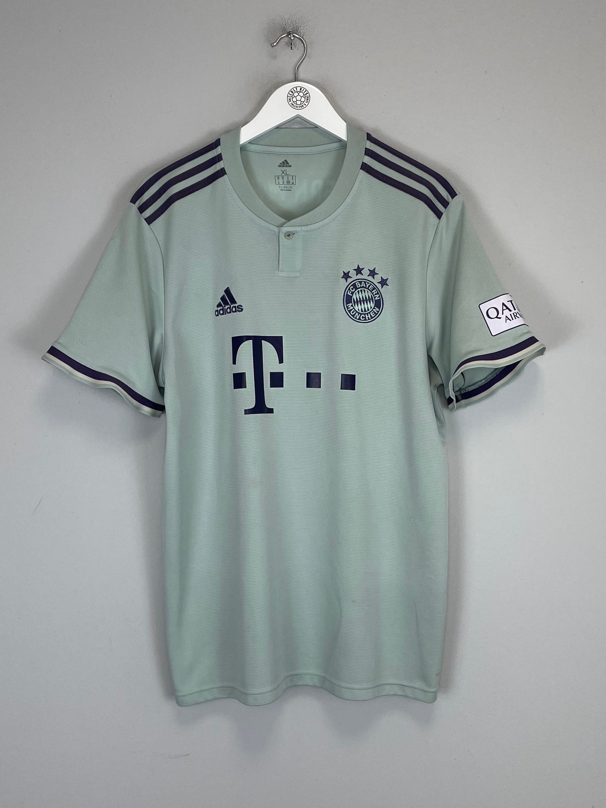 Shop 2018/19 BAYERN MUNICH LEWANDOWSKI #9 AWAY SHIRT (XL) ADIDAS, classic football shirts, vintage football shirts & retro soccer jerseys at Cult Kits