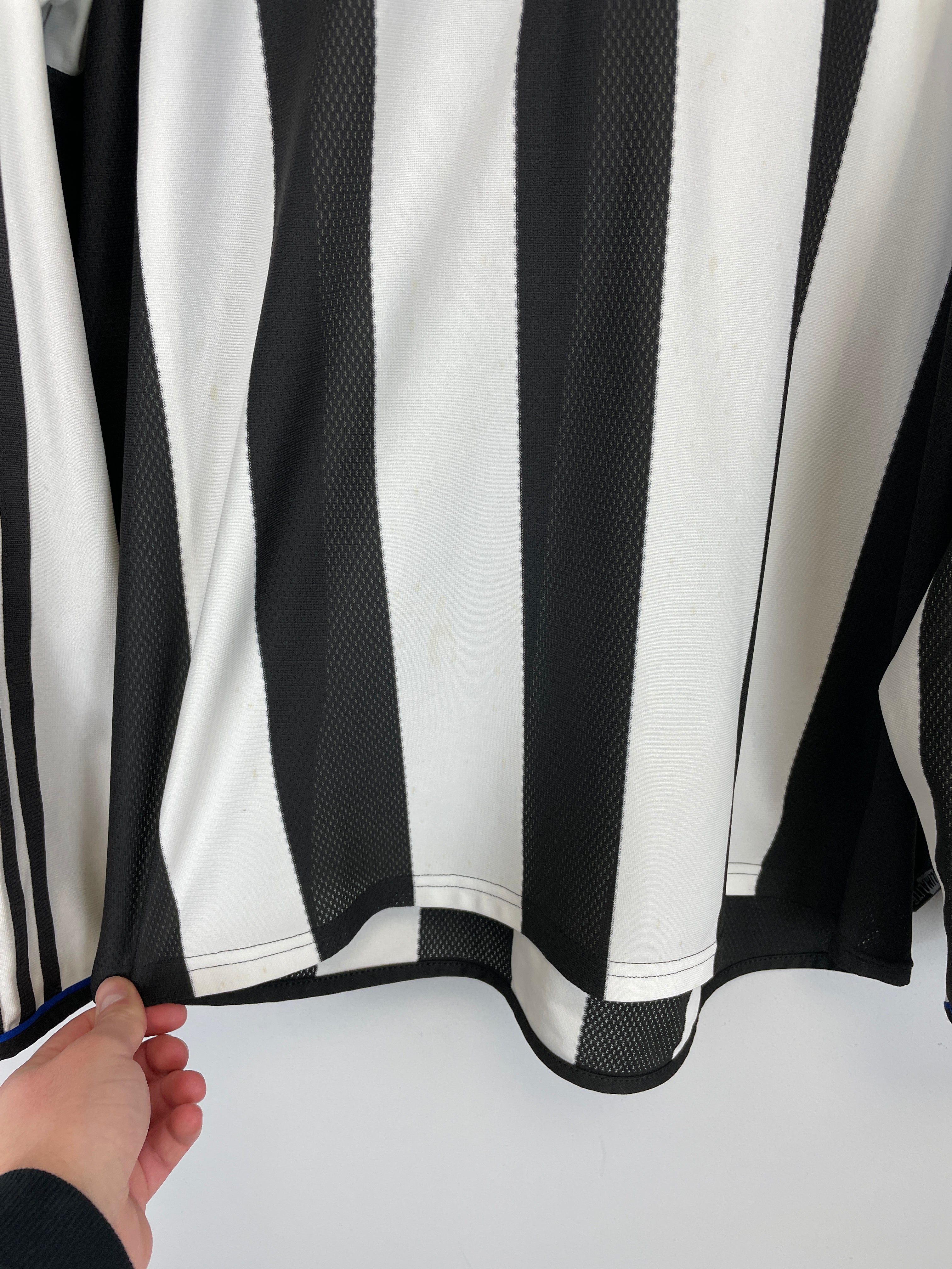 Shop 2003/05 NEWCASTLE UNITED SHEARER #9 L/S HOME SHIRT (XXL) ADIDAS, classic football shirts, vintage football shirts & retro soccer jerseys at Cult Kits