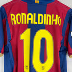 Shop 2007/08 BARCELONA RONALDINHO #10 HOME SHIRT (M) NIKE, classic football shirts, vintage football shirts & retro soccer jerseys at Cult Kits