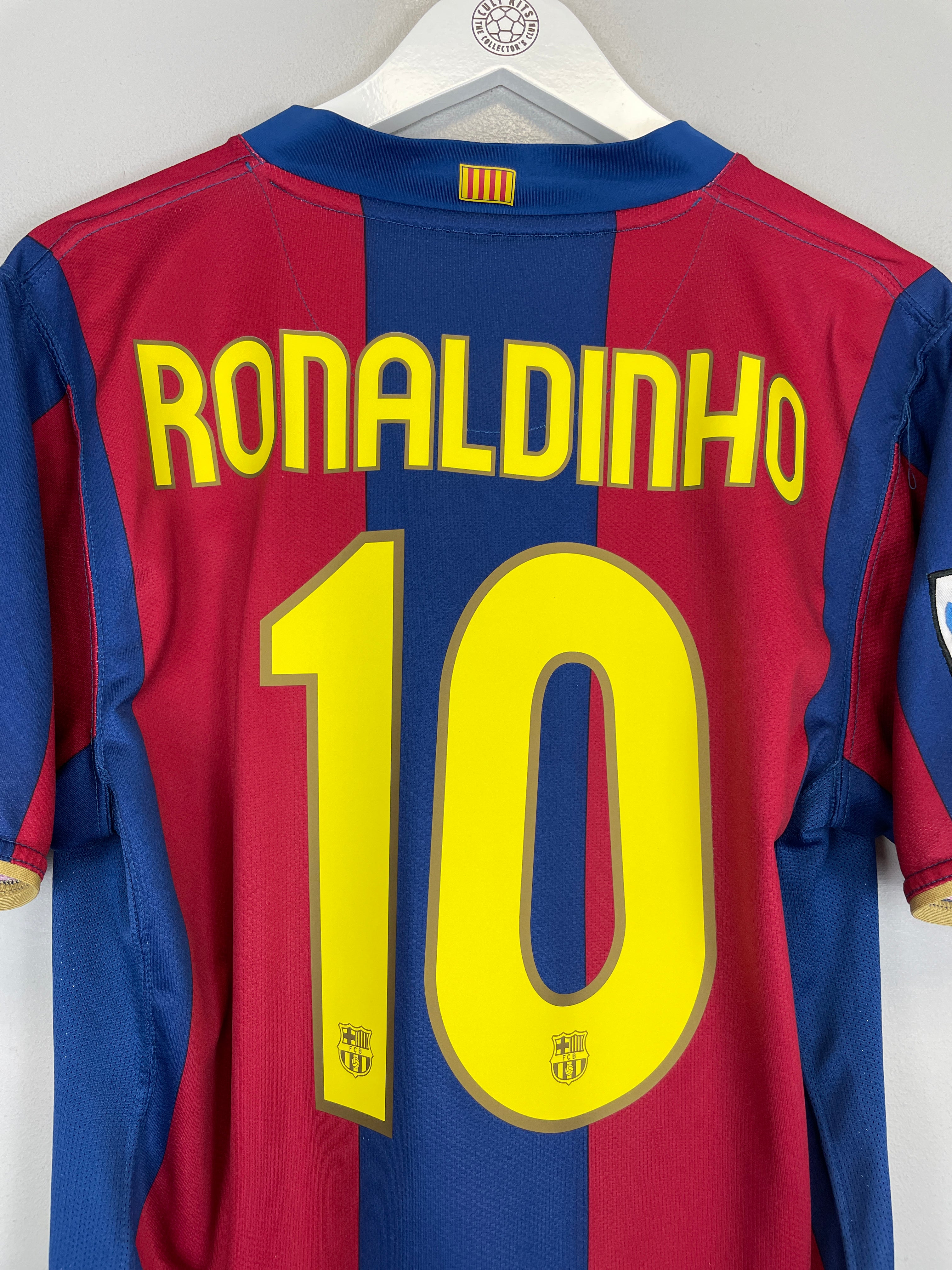 Shop 2007/08 BARCELONA RONALDINHO #10 HOME SHIRT (M) NIKE, classic football shirts, vintage football shirts & retro soccer jerseys at Cult Kits