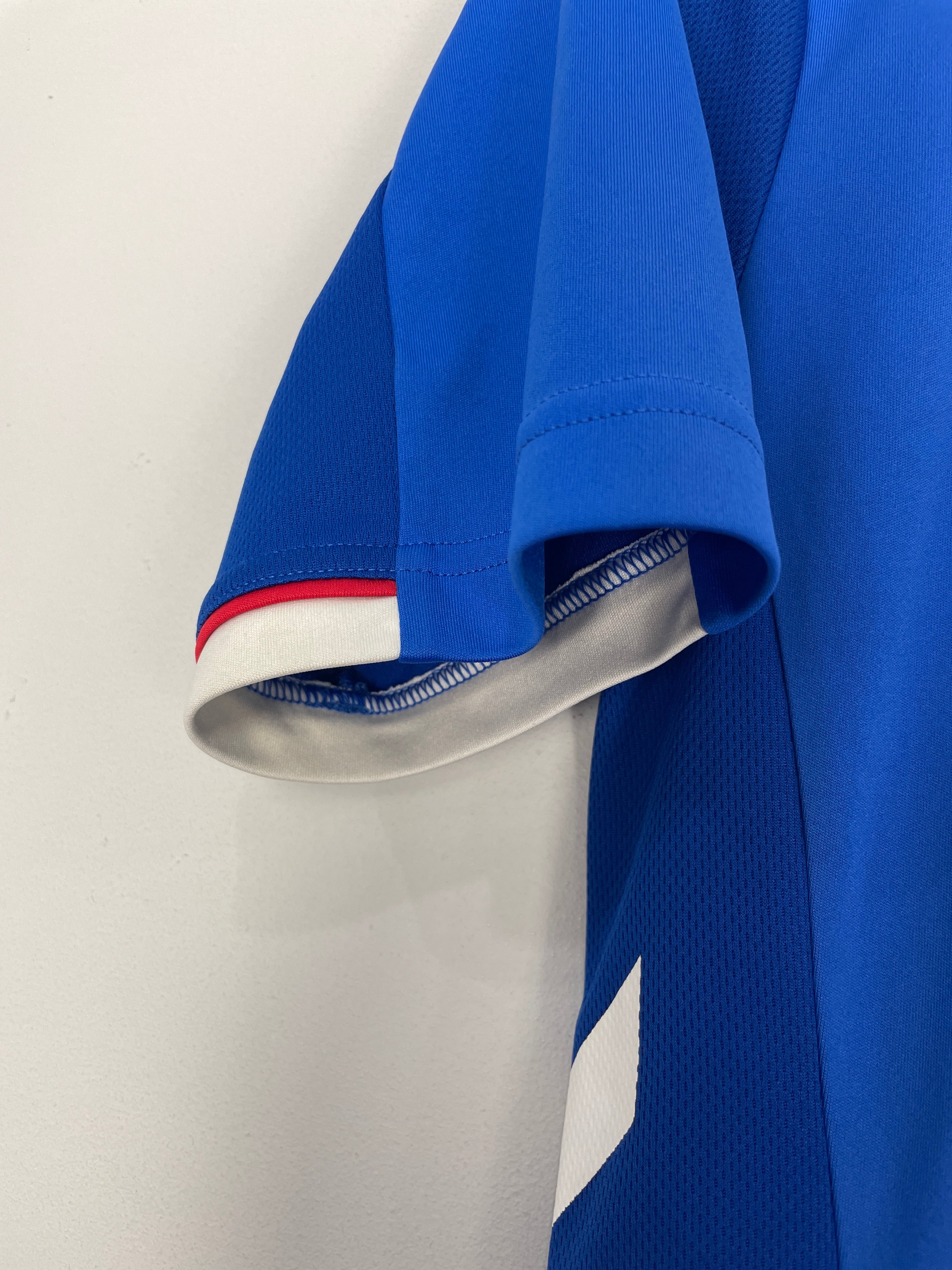 Shop 2018/19 RANGERS HOME SHIRT (M) HUMMEL, classic football shirts, vintage football shirts & retro soccer jerseys at Cult Kits
