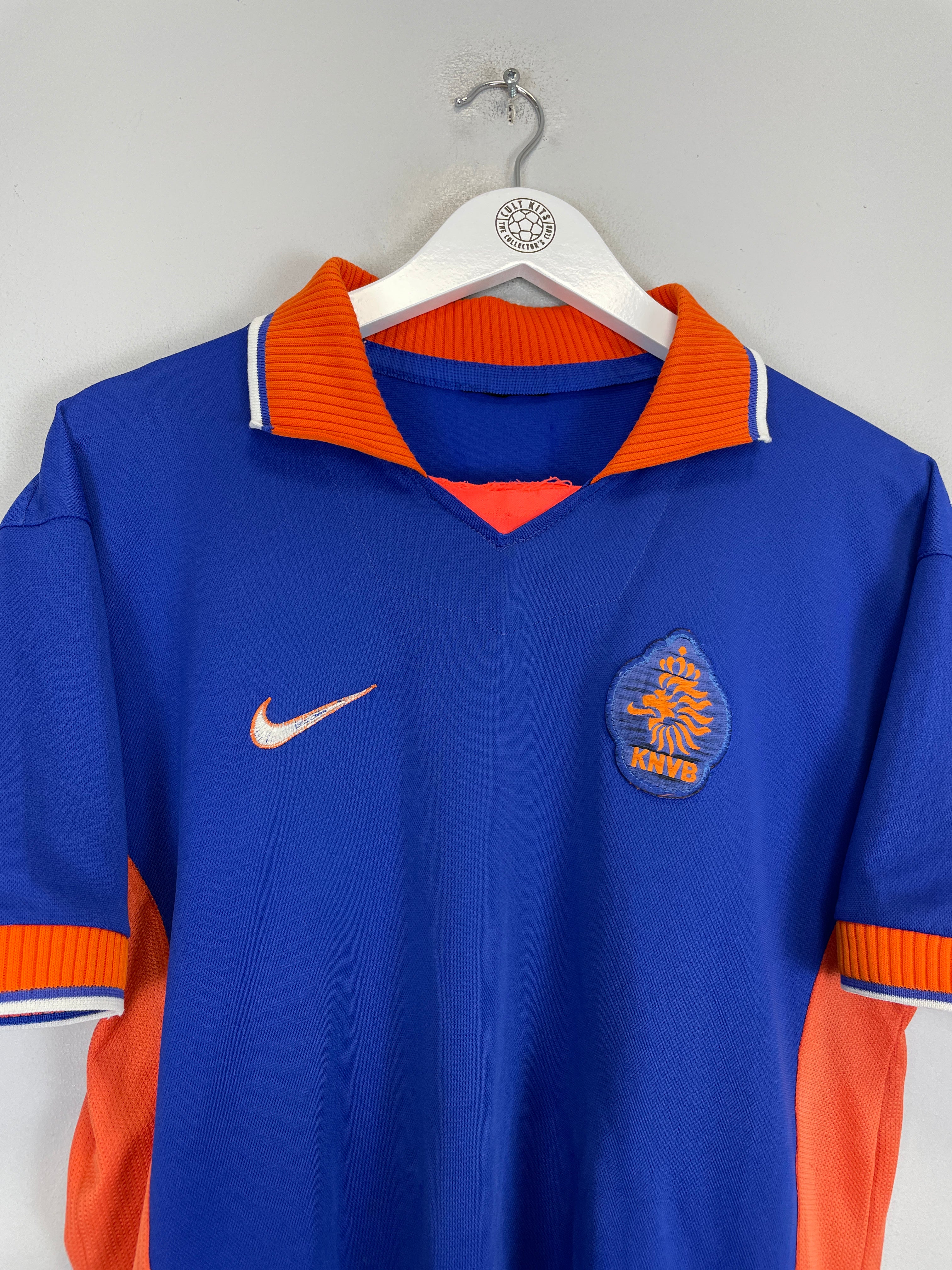 Shop 1997/98 NETHERLANDS AWAY SHIRT (M) NIKE, classic football shirts, vintage football shirts & retro soccer jerseys at Cult Kits