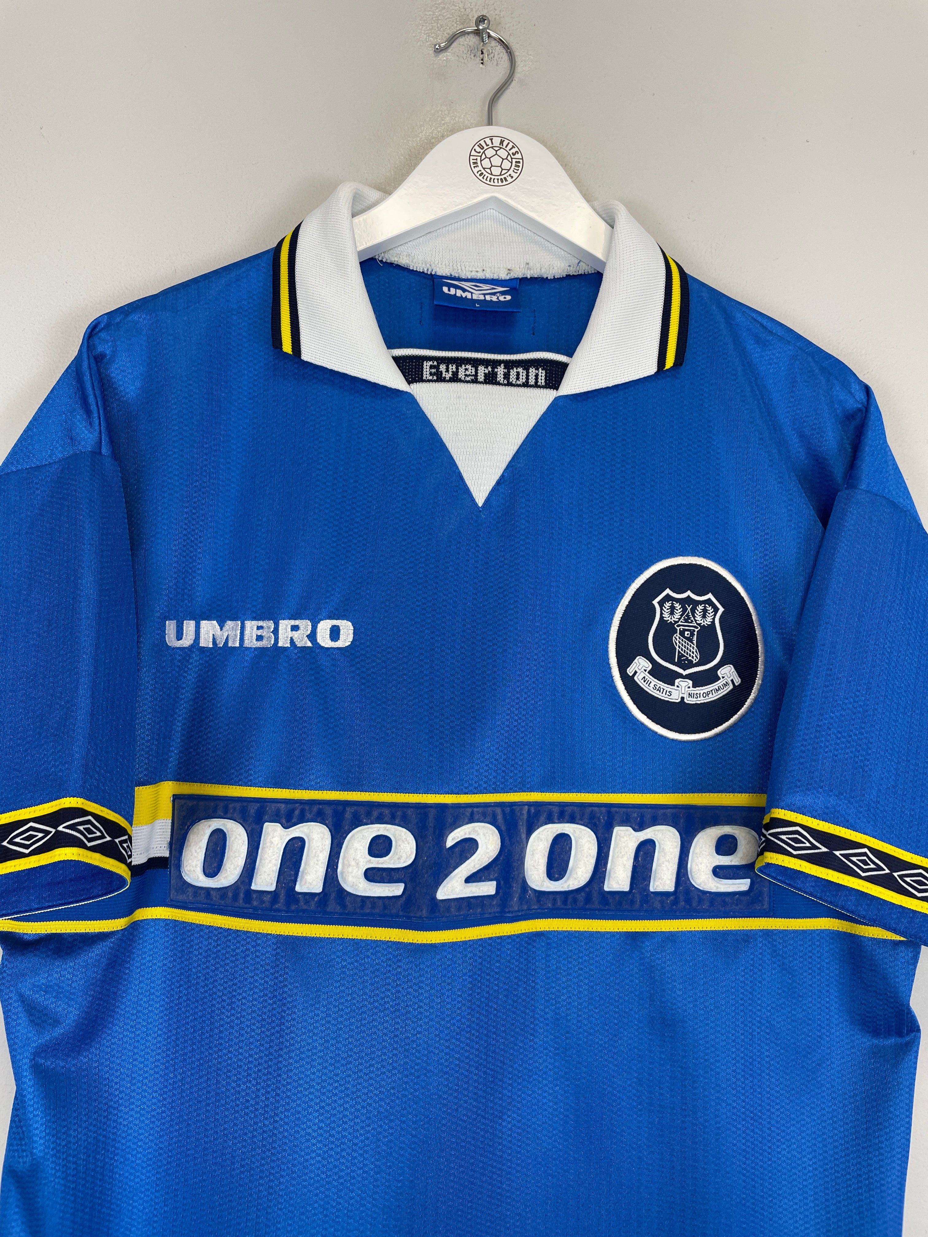 Shop 1997/98 EVERTON FERGUSON #9 HOME SHIRT (L) UMBRO, classic football shirts, vintage football shirts & retro soccer jerseys at Cult Kits