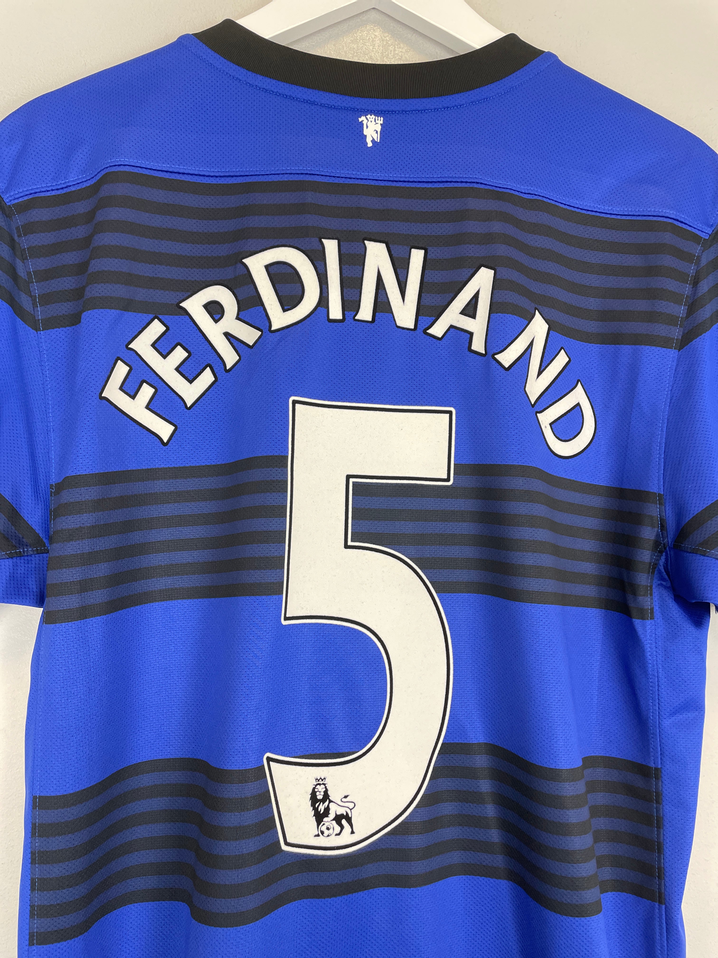 Shop 2011/12 MANCHESTER UNITED FERDINAND #5 AWAY SHIRT (L) NIKE, classic football shirts, vintage football shirts & retro soccer jerseys at Cult Kits