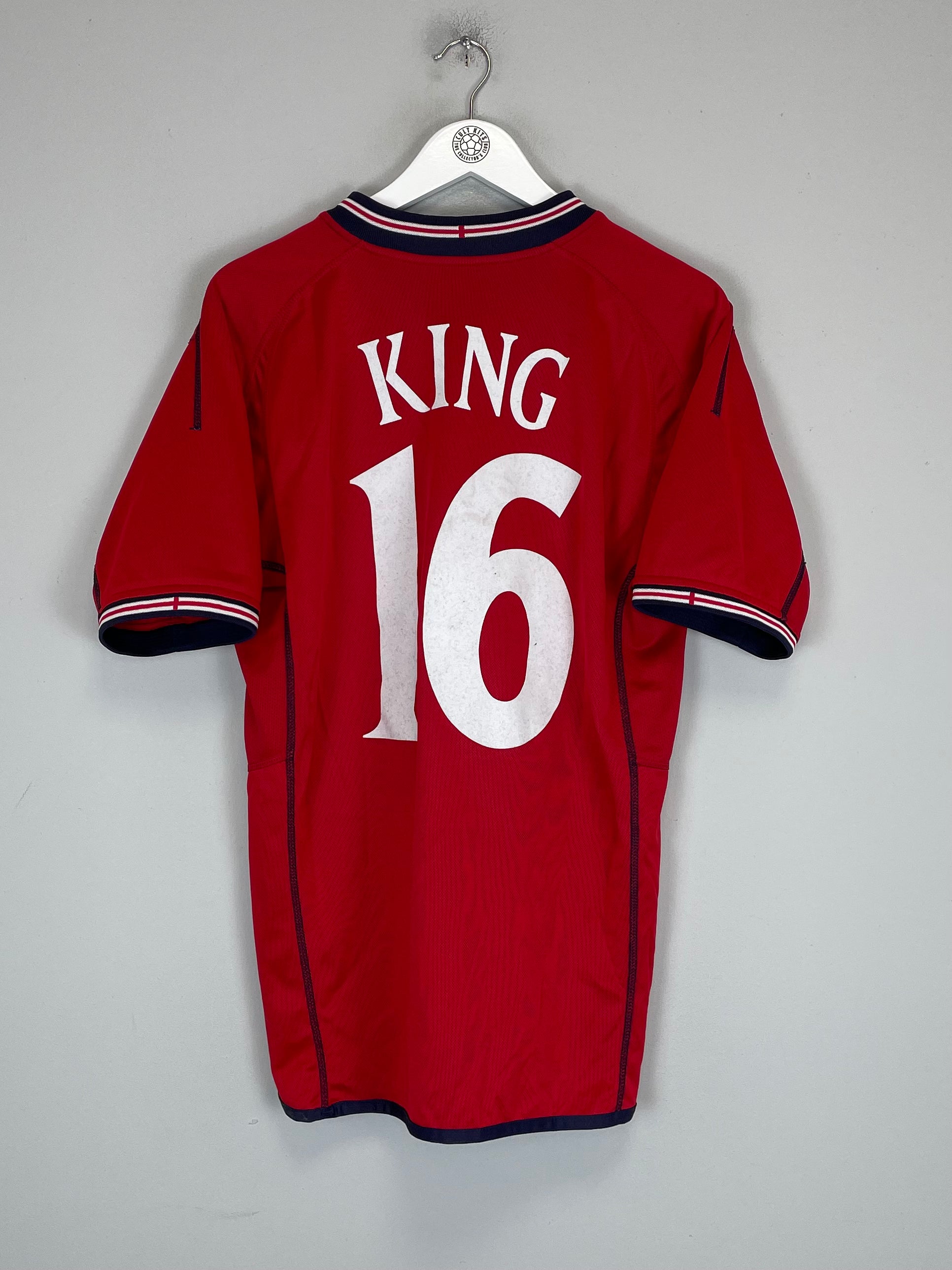 Shop 2002/04 ENGLAND KING #16 AWAY SHIRT (M) UMBRO, classic football shirts, vintage football shirts & retro soccer jerseys at Cult Kits