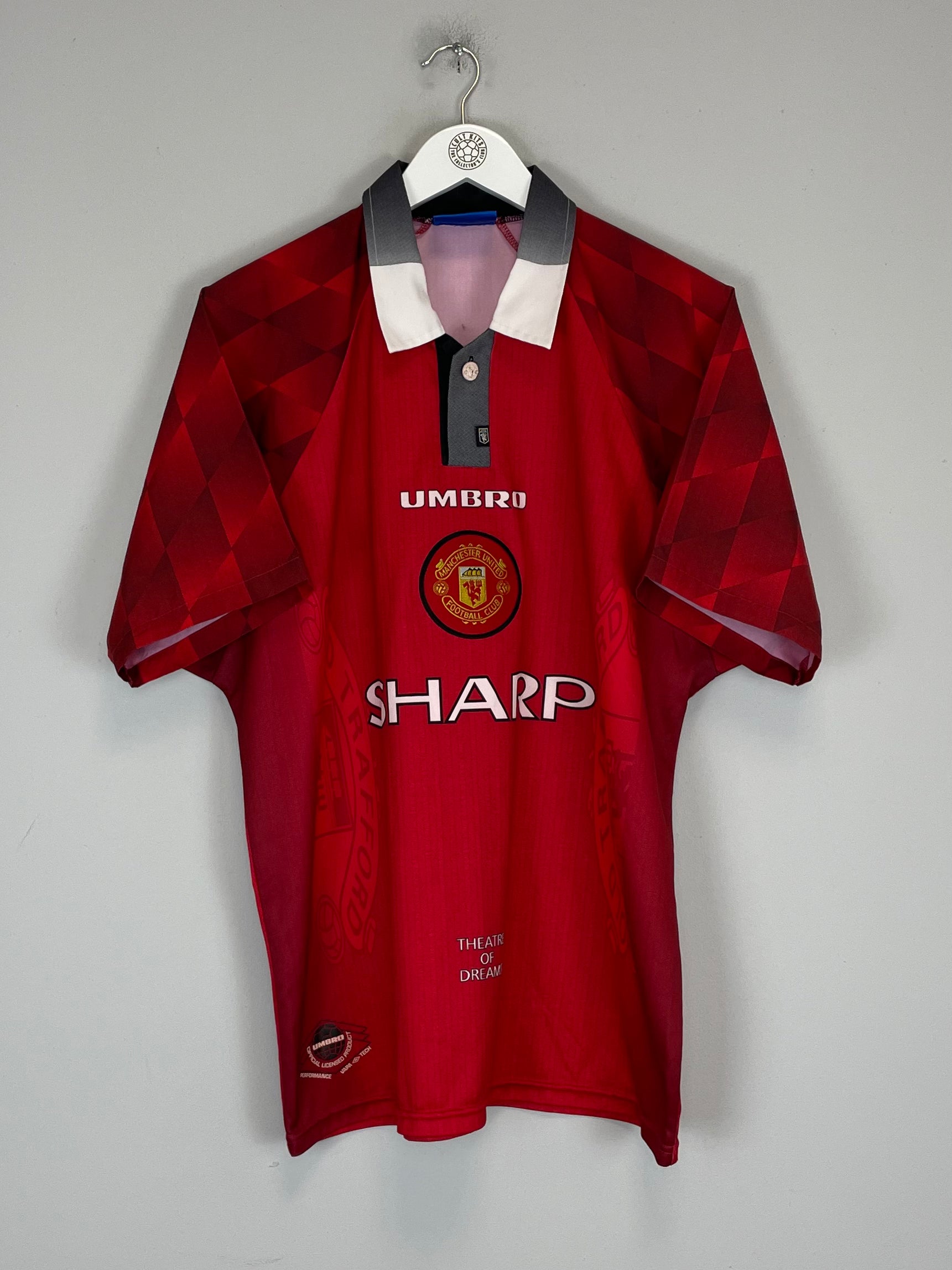 Shop 1996/98 MANCHESTER UNITED CANTONA #7 HOME SHIRT (L) UMBRO, classic football shirts, vintage football shirts & retro soccer jerseys at Cult Kits