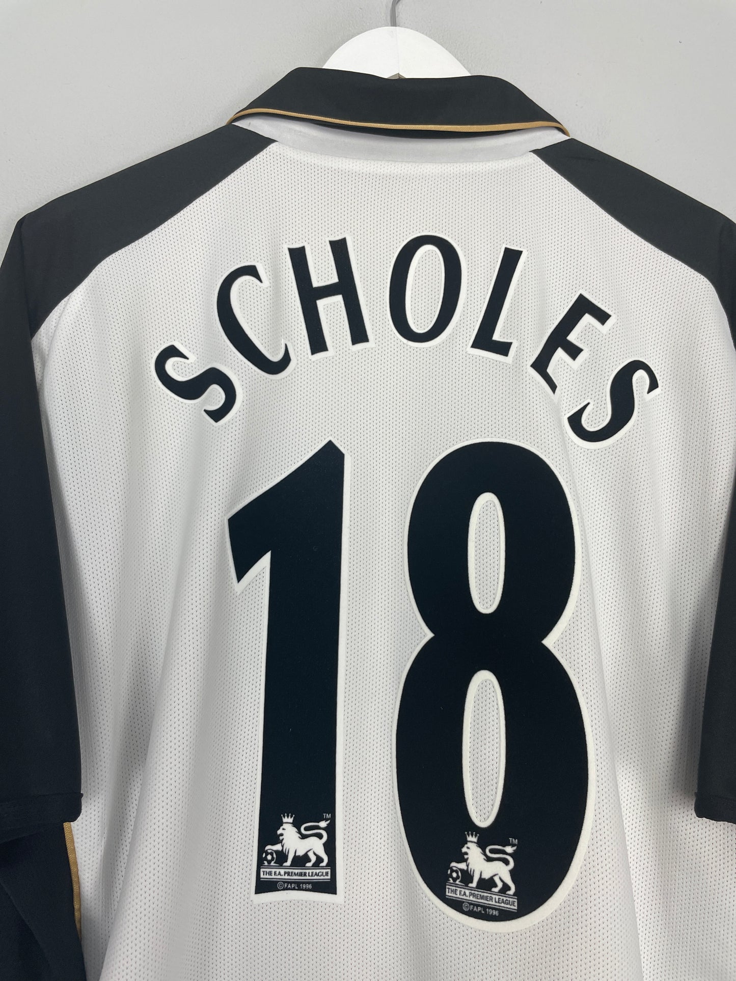 2001/02 MANCHESTER UNITED SCHOLES #18 REVERSIBLE CENTENARY SHIRT (XXL) UMBRO