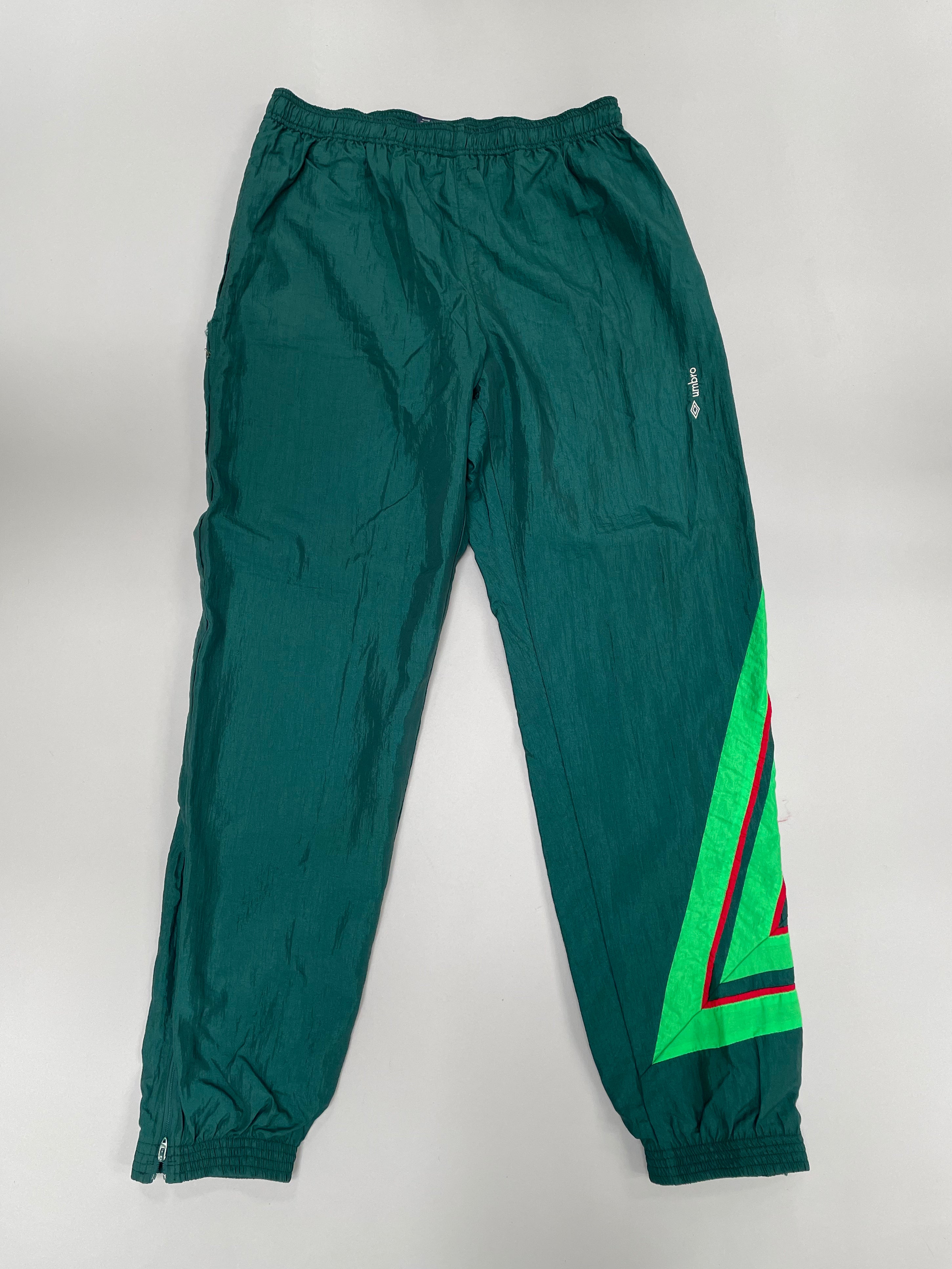 Shop 1993/94 MEXICO FULL TRACKSUIT (XL) UMBRO, classic football shirts, vintage football shirts & retro soccer jerseys at Cult Kits