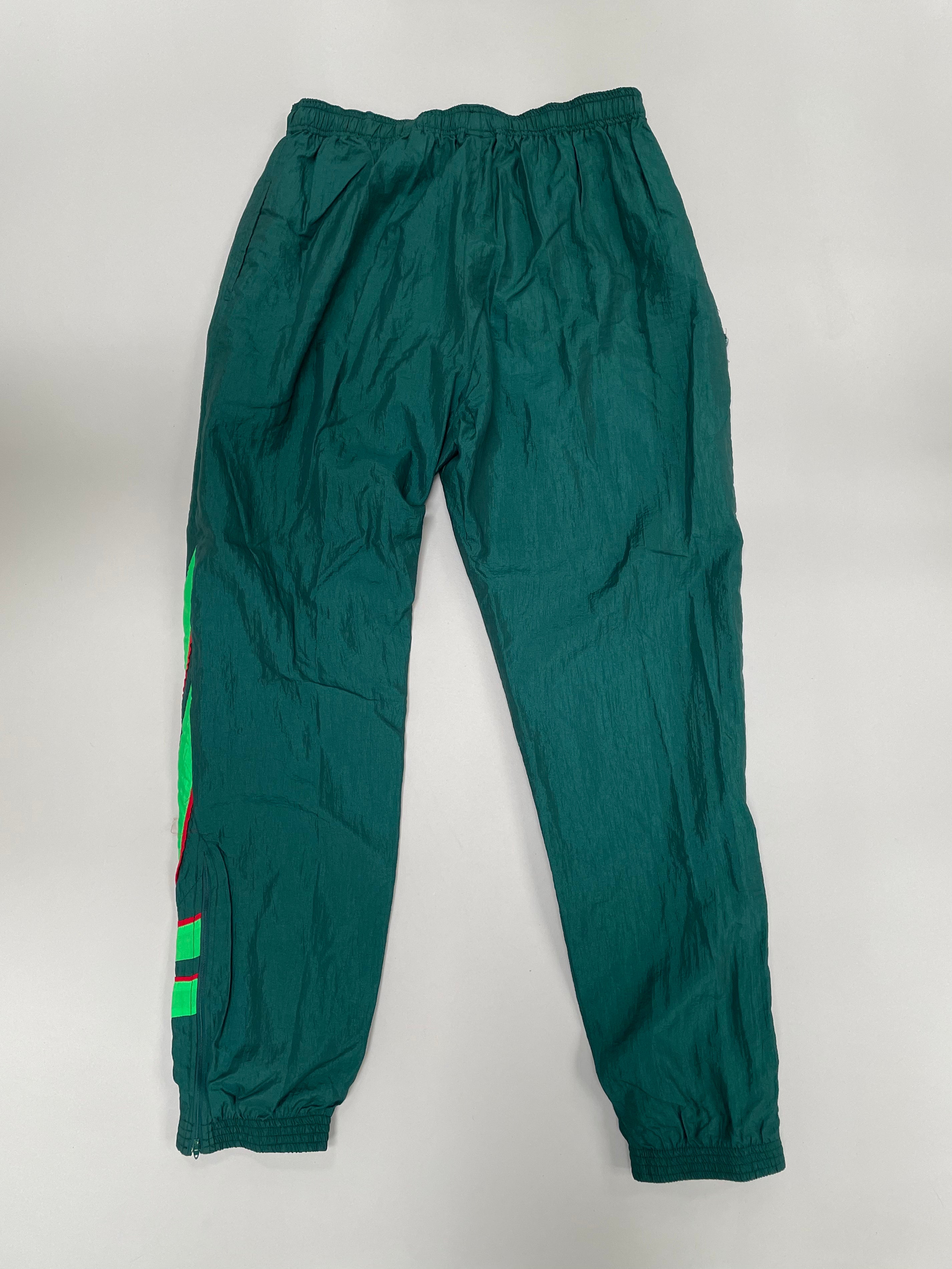 Shop 1993/94 MEXICO FULL TRACKSUIT (XL) UMBRO, classic football shirts, vintage football shirts & retro soccer jerseys at Cult Kits