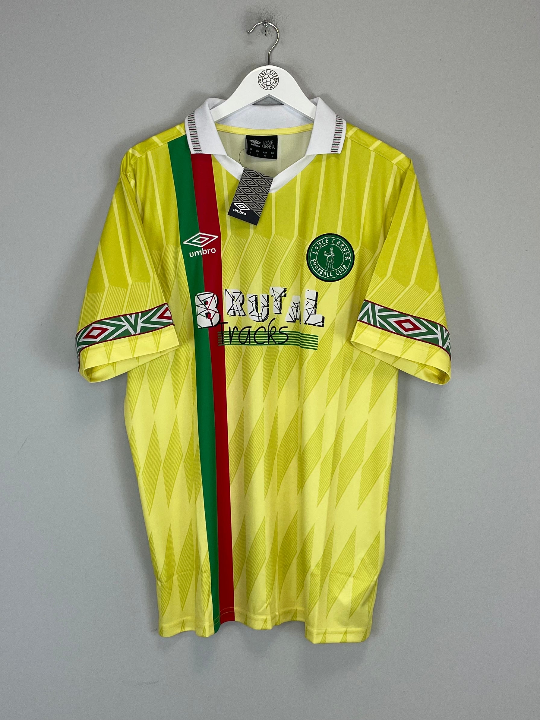 Shop 2000/01 LOYLE CARNER FC *BNWT* AWAY SHIRT (L) UMBRO, classic football shirts, vintage football shirts & retro soccer jerseys at Cult Kits