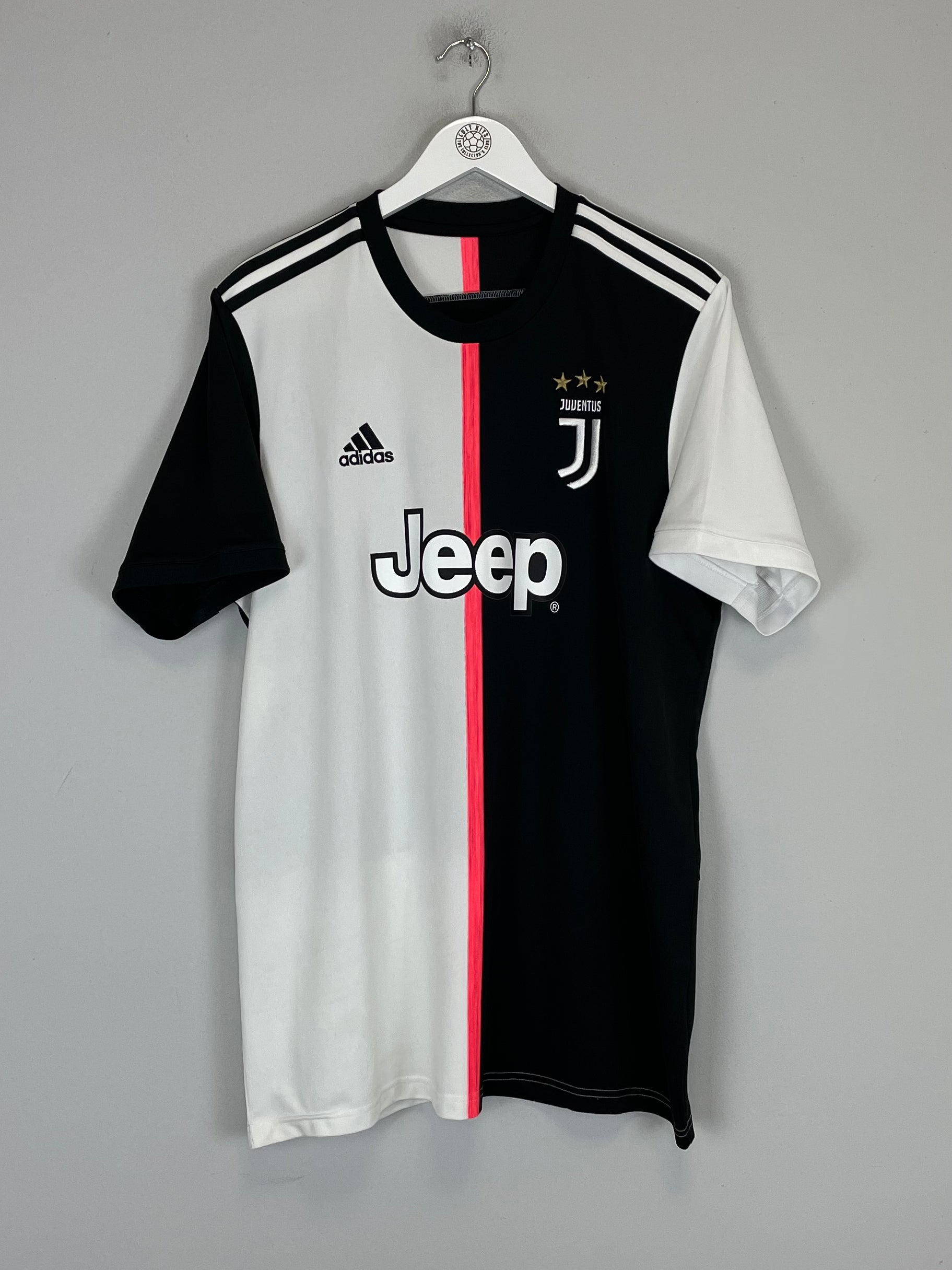 Shop 2019/20 JUVENTUS RONALDO #7 'ARABIC' HOME SHIRT (XL) ADIDAS, classic football shirts, vintage football shirts & retro soccer jerseys at Cult Kits