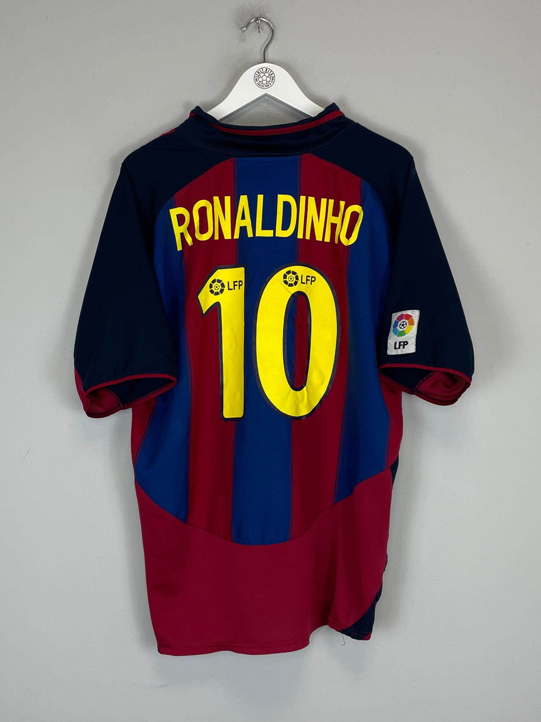 Shop 2003/04 BARCELONA RONALDINO #10 HOME SHIRT (XL) NIKE, classic football shirts, vintage football shirts & retro soccer jerseys at Cult Kits