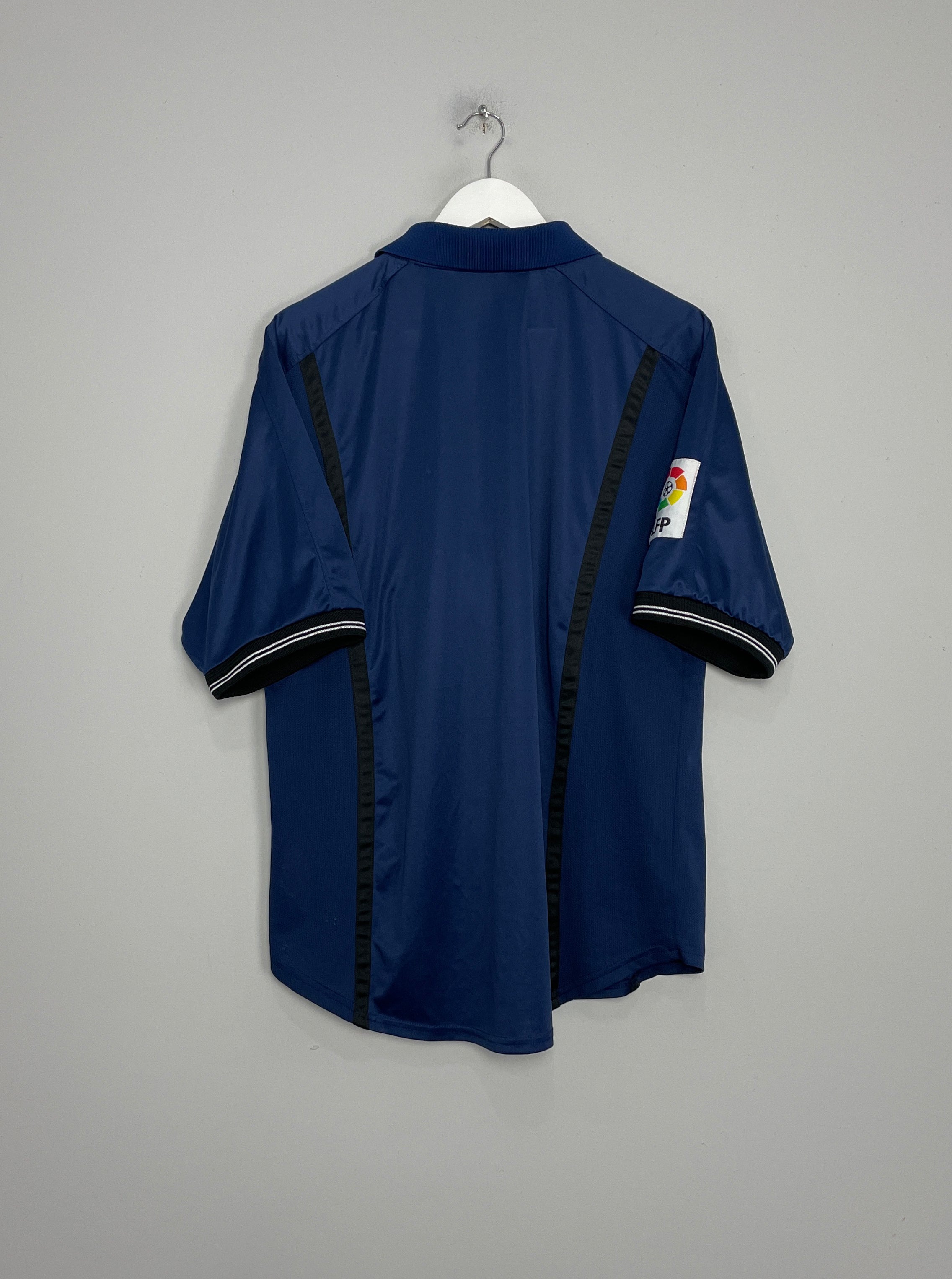 Shop 2000/01 VALENCIA AWAY SHIRT (M) NIKE, classic football shirts, vintage football shirts & retro soccer jerseys at Cult Kits