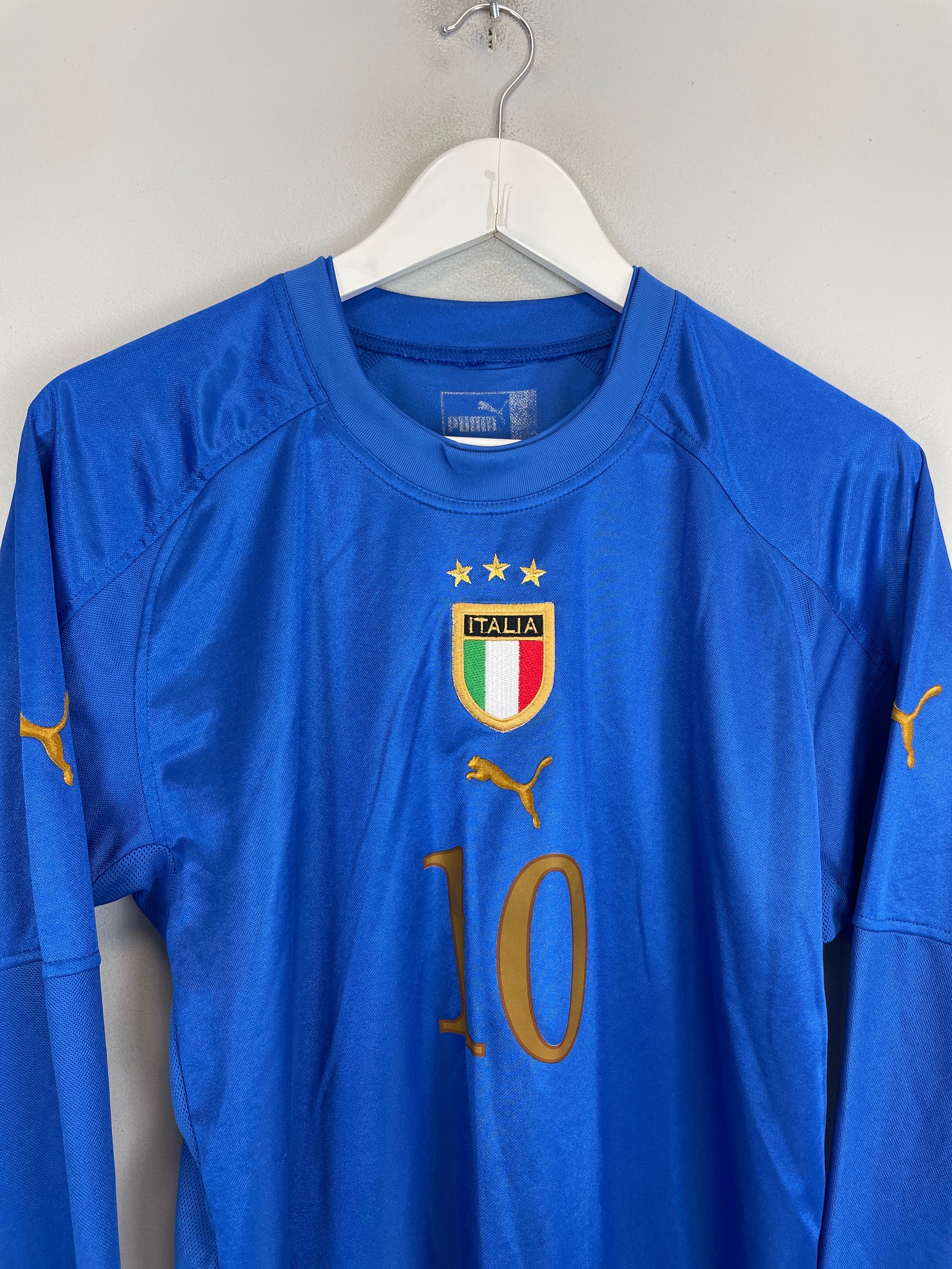Shop 2004/06 ITALY R.BAGGIO #10 HOME SHIRT (M) PUMA, classic football shirts, vintage football shirts & retro soccer jerseys at Cult Kits
