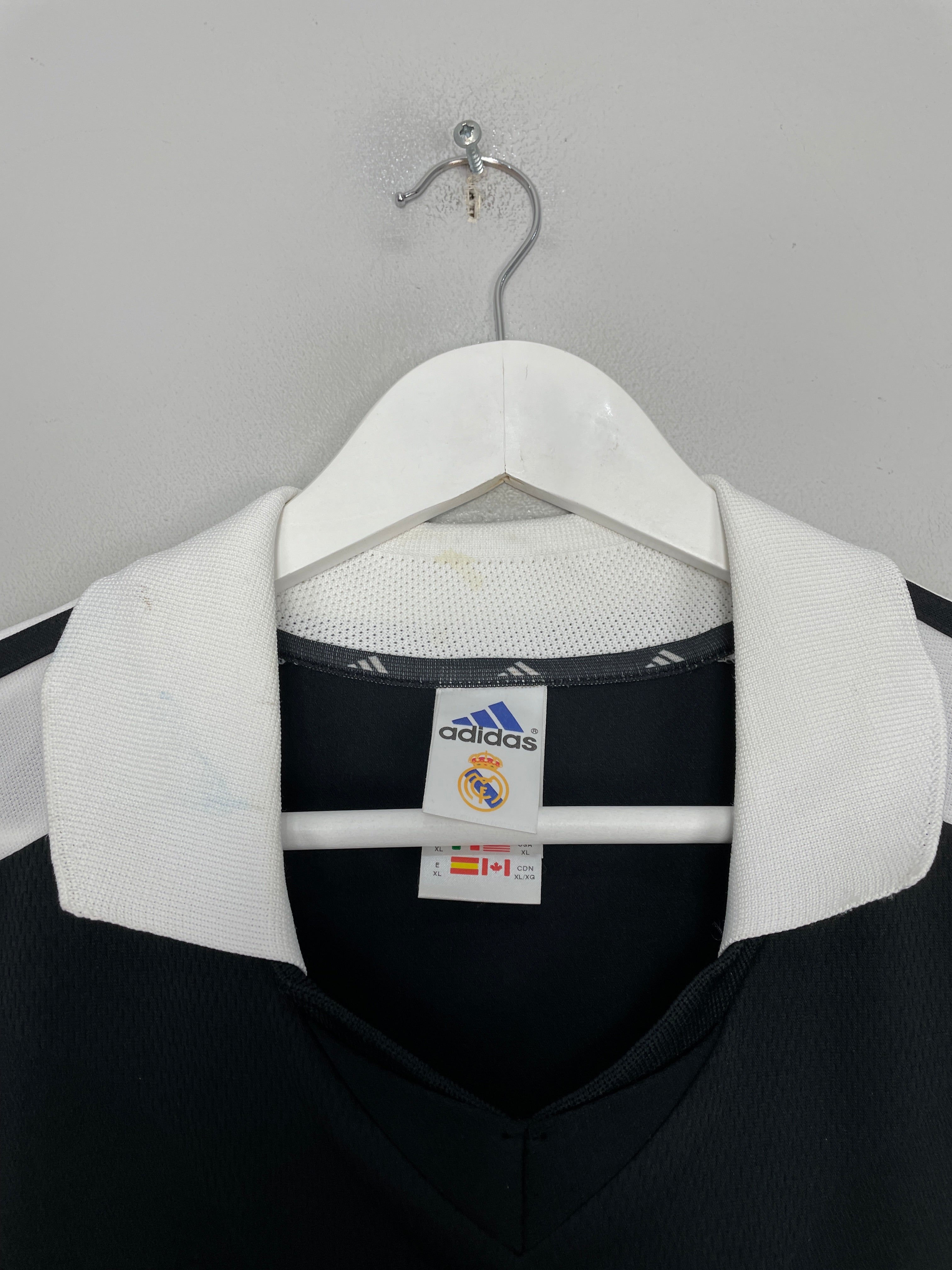 Shop 2001/02 REAL MADRID ZIDANE #5 AWAY SHIRT (XL) ADIDAS, classic football shirts, vintage football shirts & retro soccer jerseys at Cult Kits