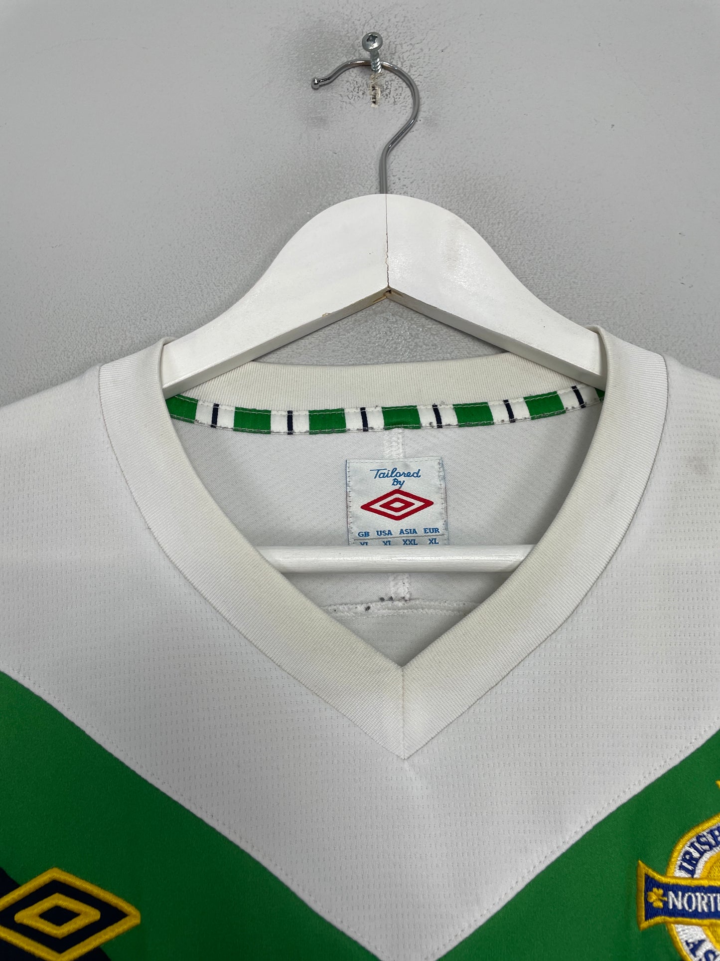 2011/12 NORTHERN IRELAND L/S HOME SHIRT (XL) UMBRO