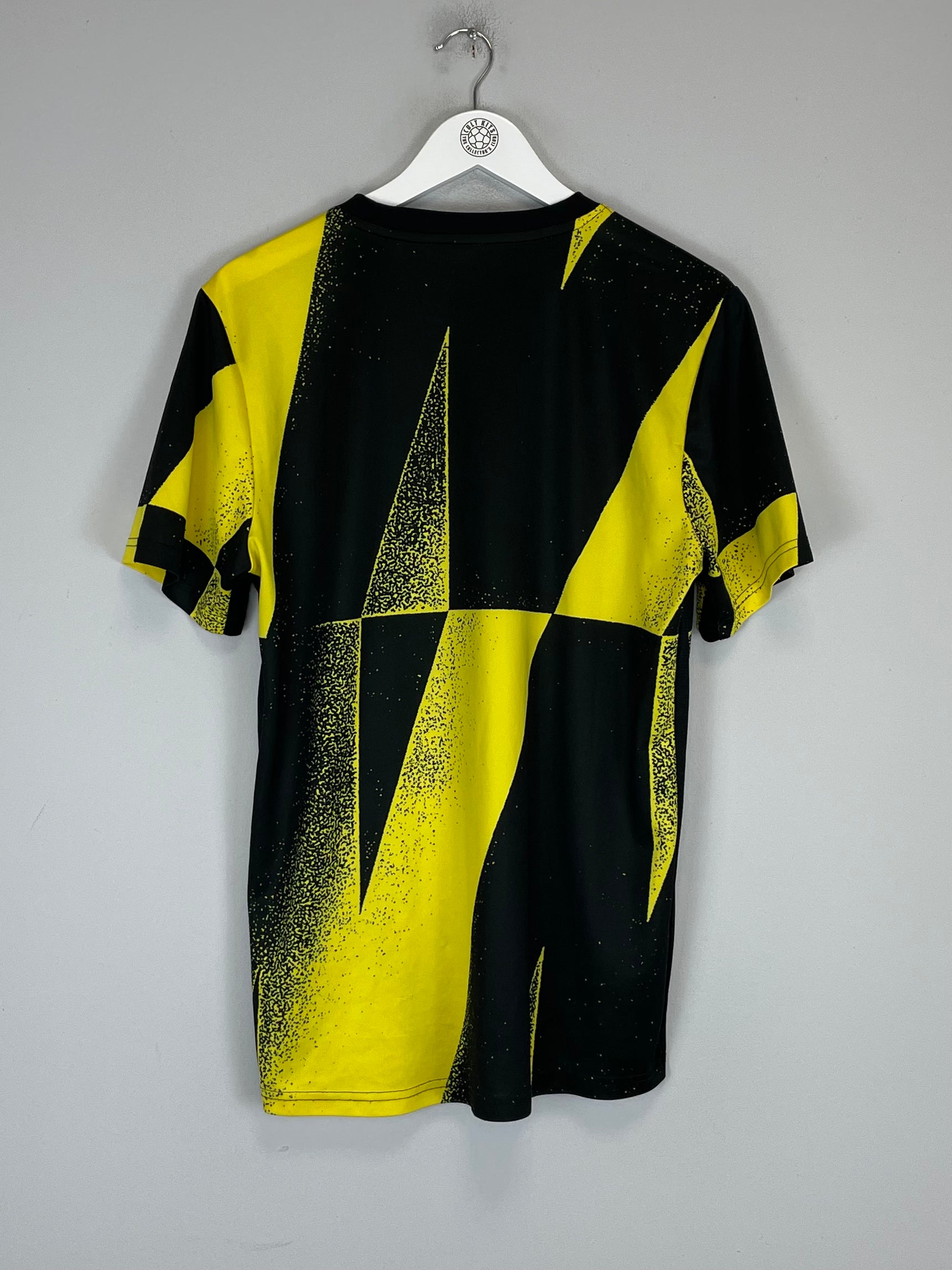 Shop 2019/20 INTER MILAN C/L PRE-MATCH SHIRT (L) NIKE, classic football shirts, vintage football shirts & retro soccer jerseys at Cult Kits