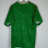 Shop 1994 MEXICO HOME SHIRT (XL) UMBRO, classic football shirts, vintage football shirts & retro soccer jerseys at Cult Kits