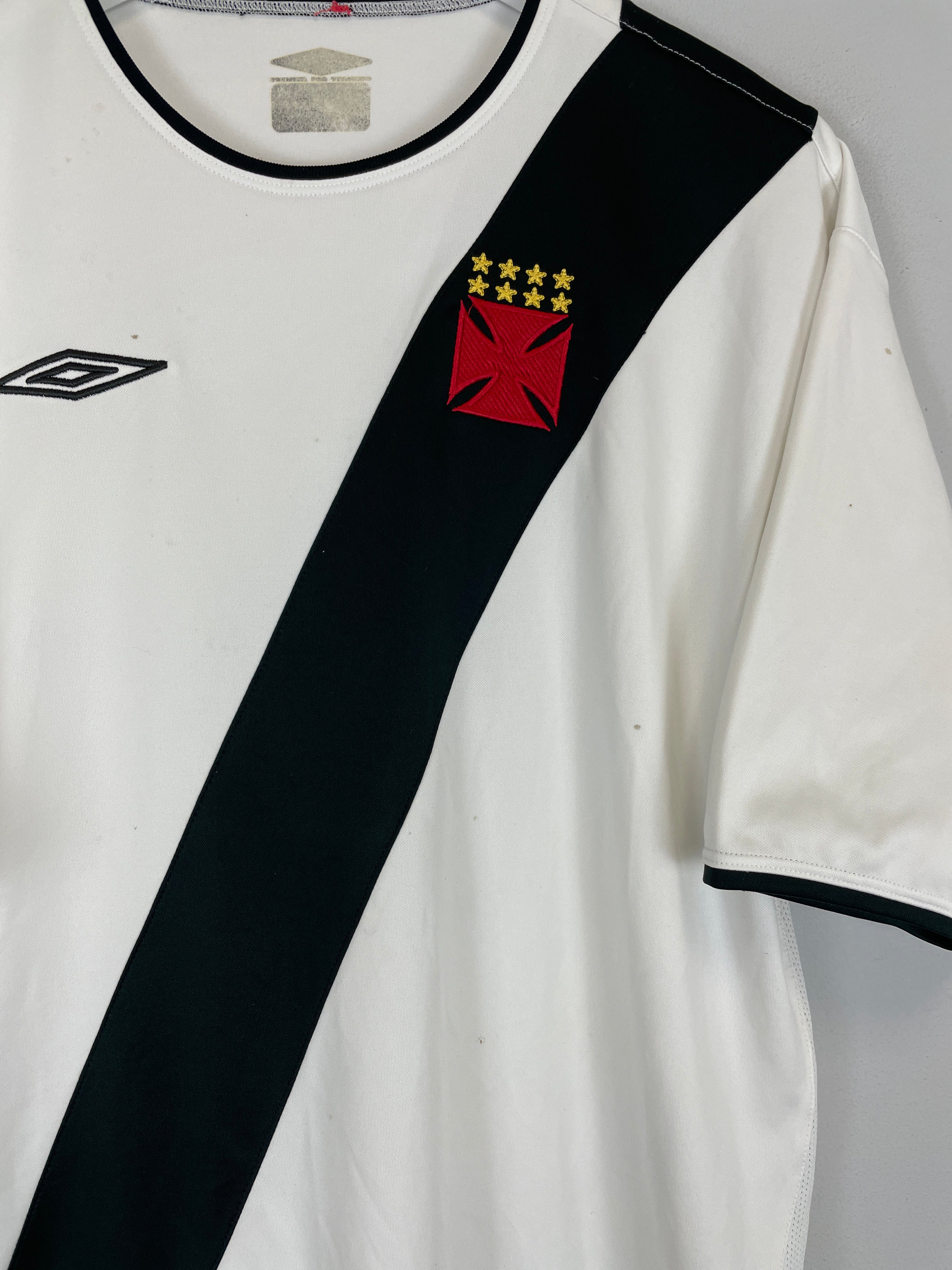 Shop 2003/04 VASCO DA GAMA #11 HOME SHIRT (XL) UMBRO, classic football shirts, vintage football shirts & retro soccer jerseys at Cult Kits