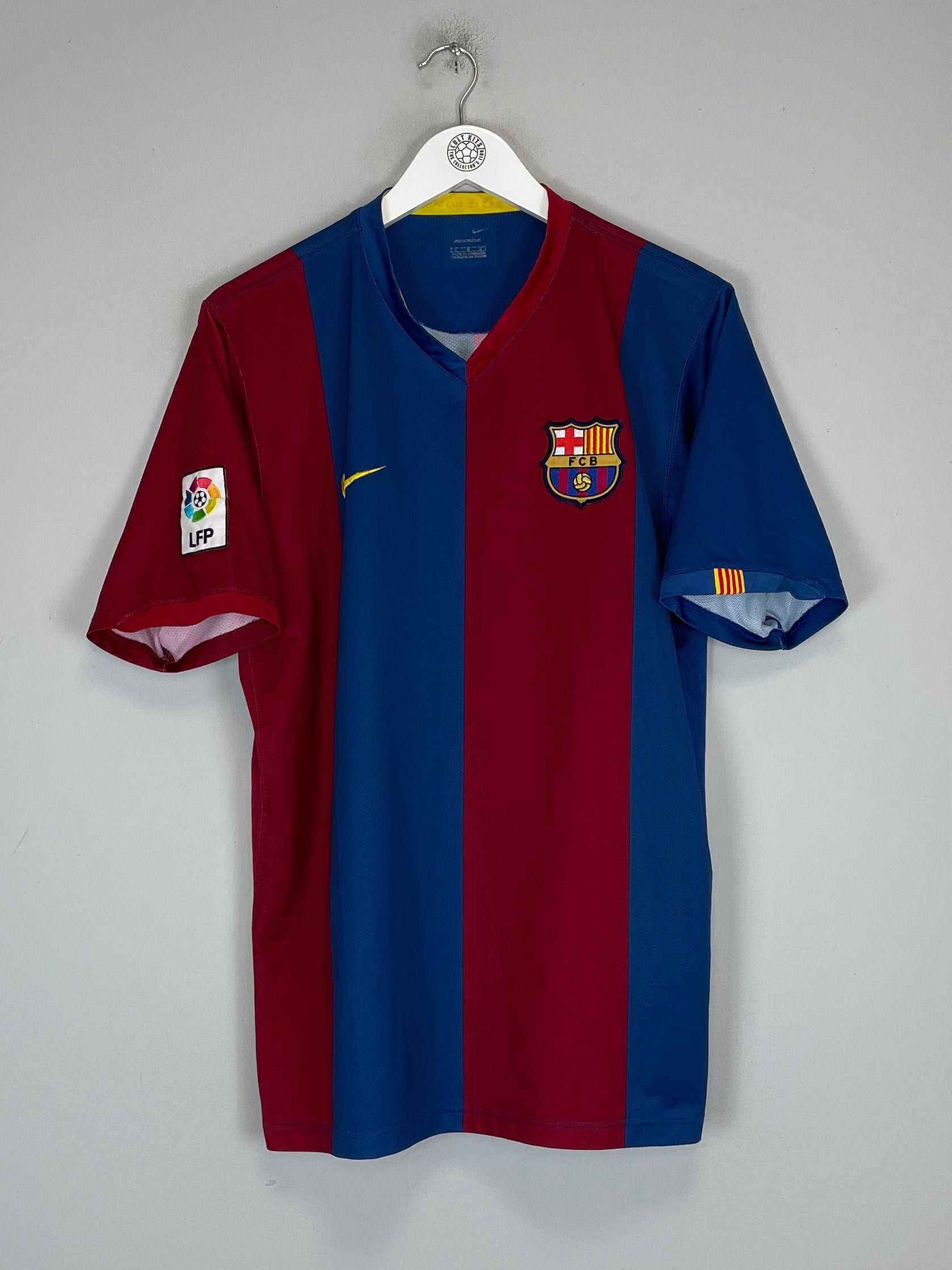 Shop 2006/07 BARCELONA RONALDINHO #10 HOME SHIRT (L) NIKE, classic football shirts, vintage football shirts & retro soccer jerseys at Cult Kits