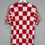 Shop 2012/13 CROATIA *BNWT* HOME SHIRT (L) NIKE, classic football shirts, vintage football shirts & retro soccer jerseys at Cult Kits