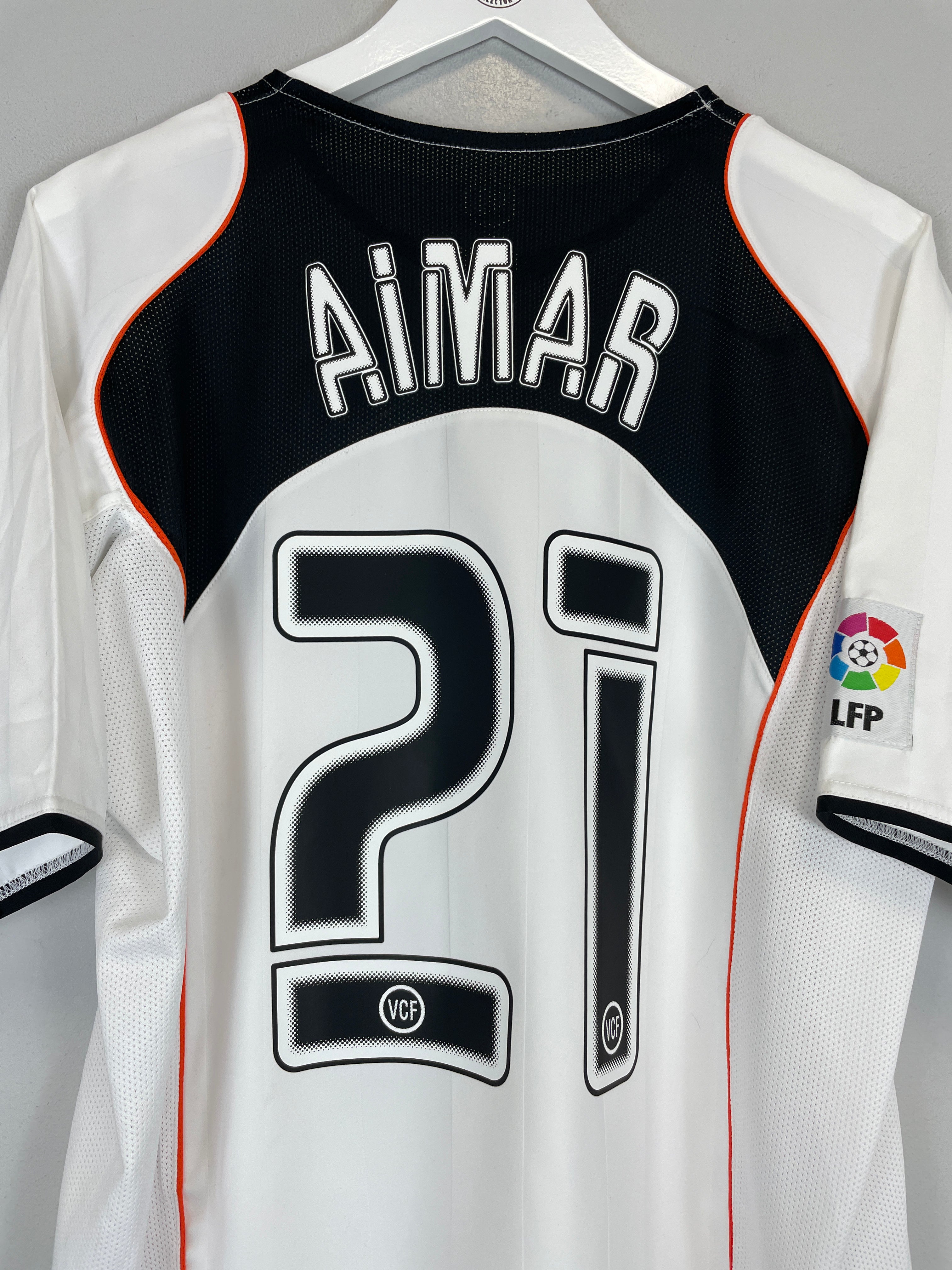 Shop 2004/05 VALENCIA AIMAR #21 HOME SHIRT (L) NIKE, classic football shirts, vintage football shirts & retro soccer jerseys at Cult Kits